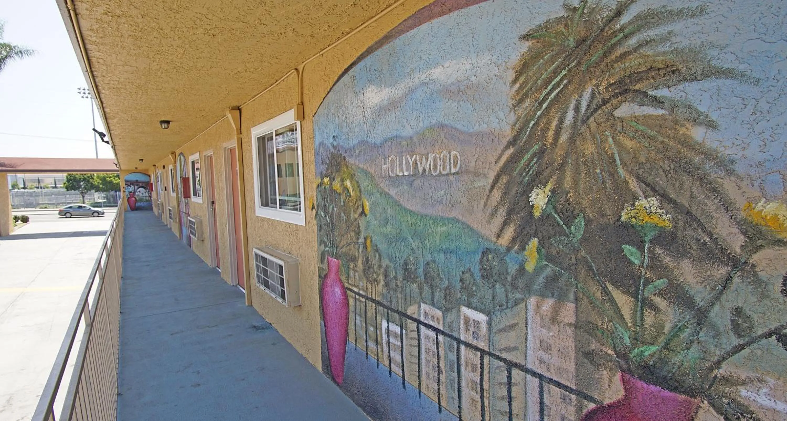 Los Angeles Inn & Suites - LAX