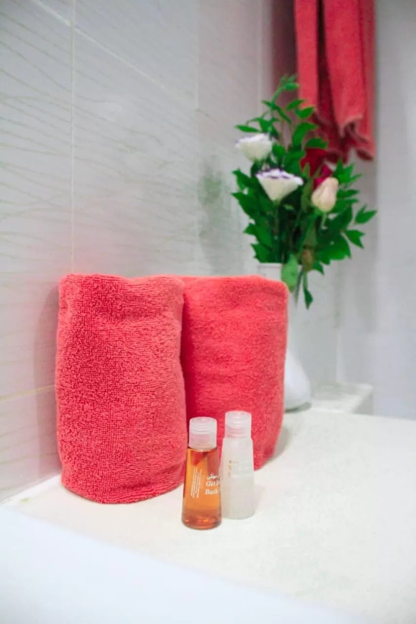 Bathroom in hôtel LE PACHA