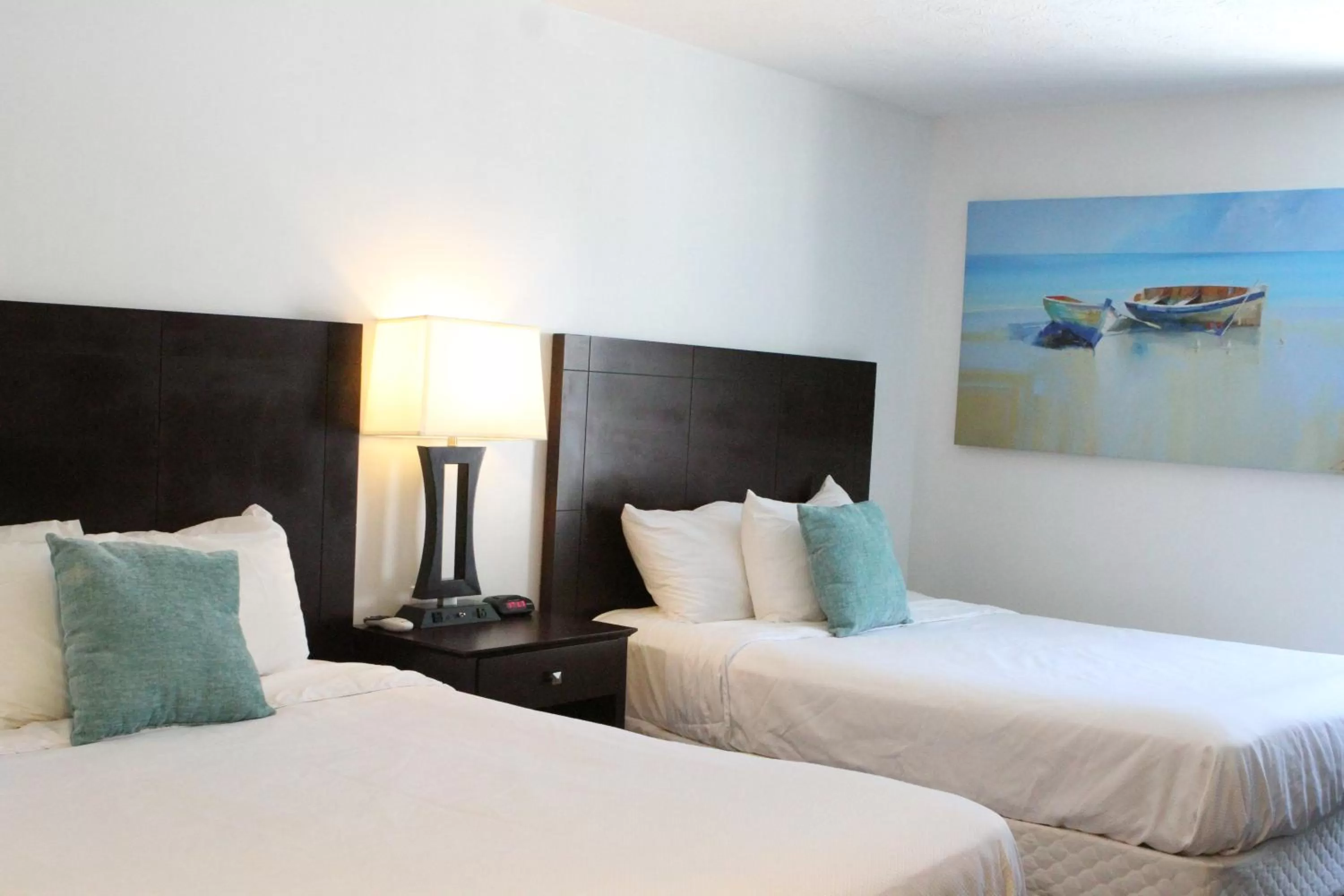 Bedroom, Bed in Bay Lodging Resort