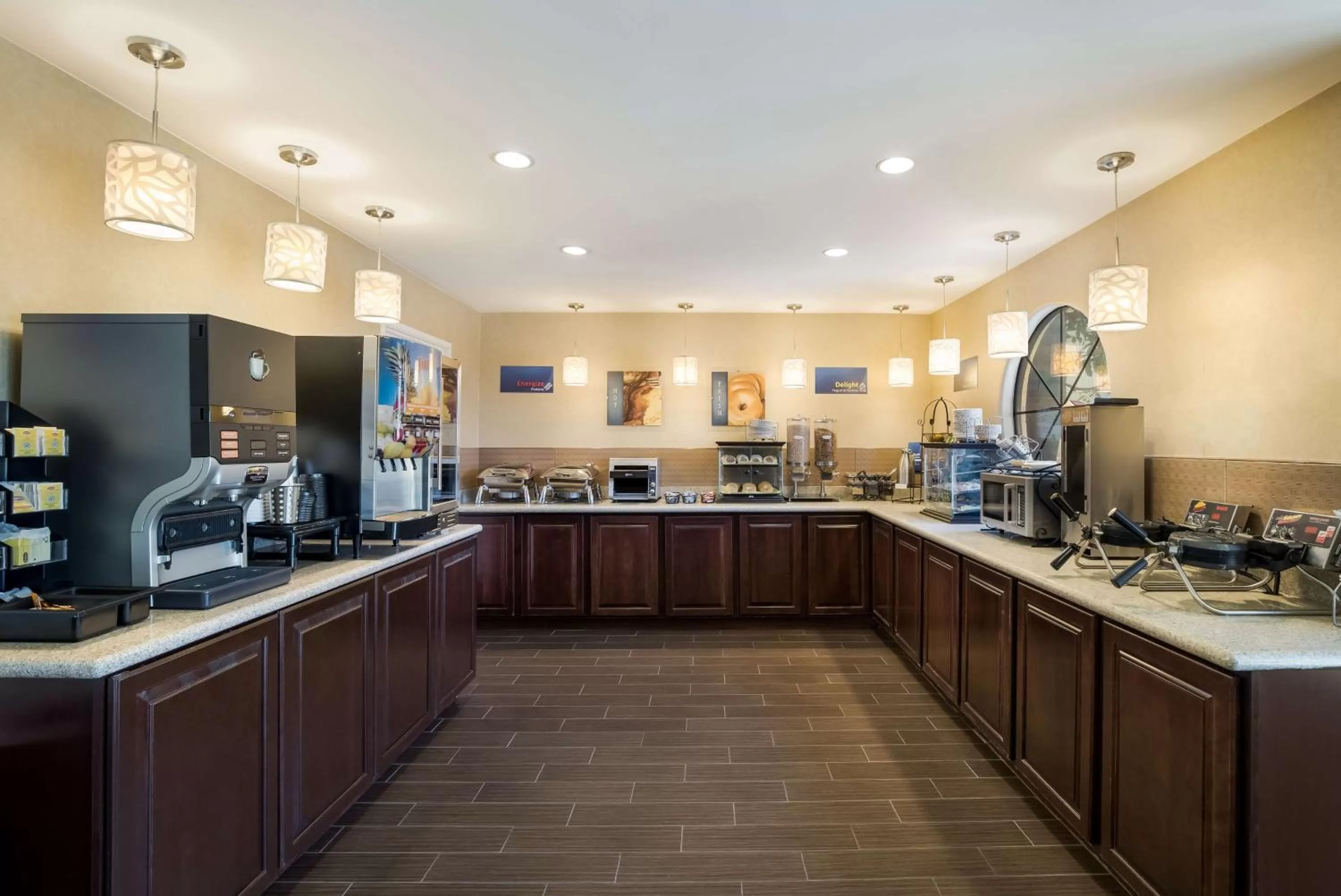 Breakfast in Best Western Escondido Hotel