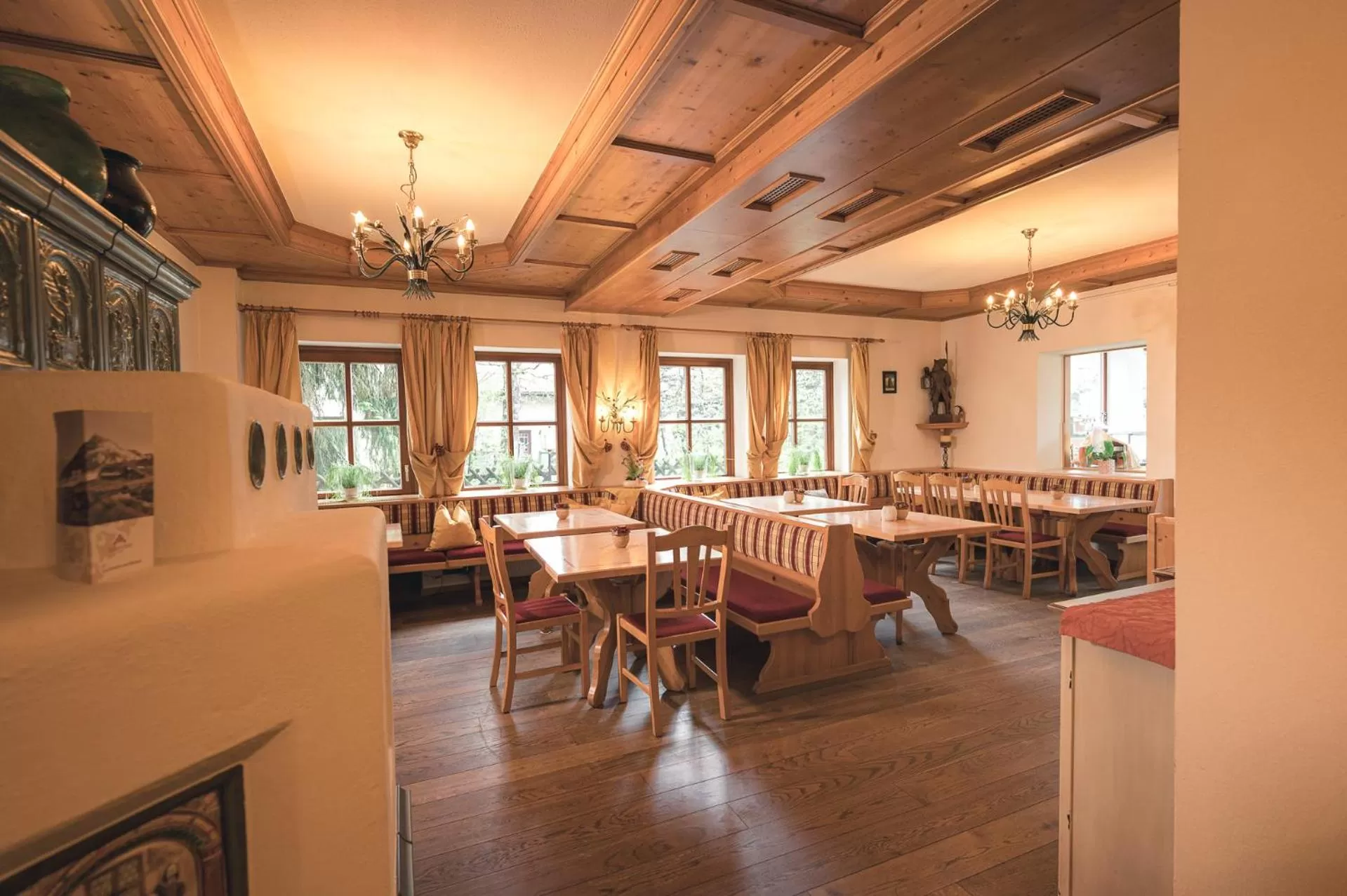 Restaurant/places to eat in Hotel Schartner