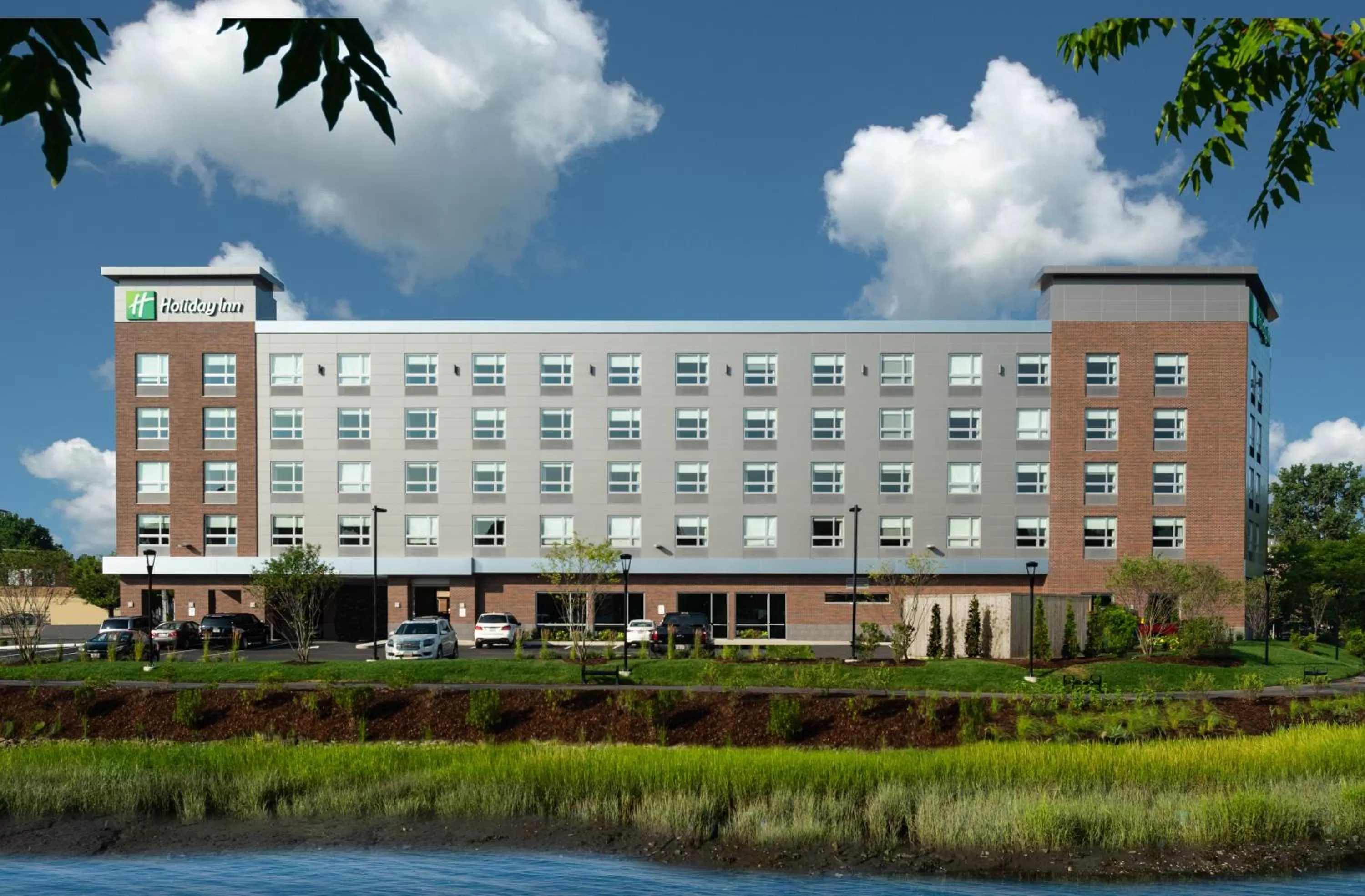 Property building in Holiday Inn Boston Logan Airport - Chelsea by IHG