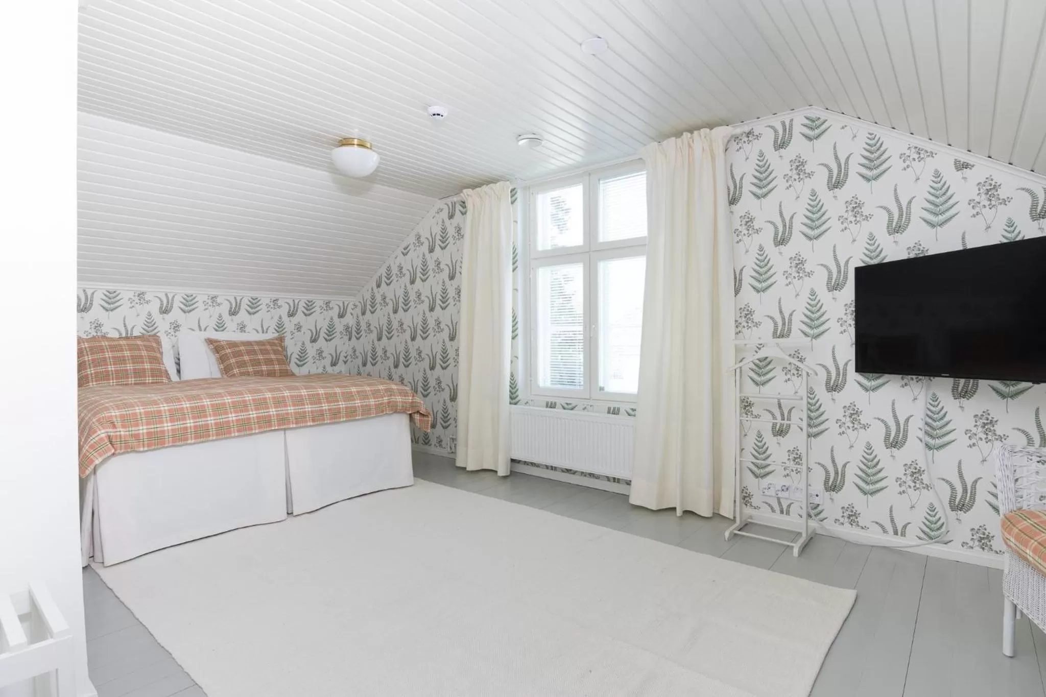 Photo of the whole room, Bed in Ahlströmin Ruukki Noormarkku