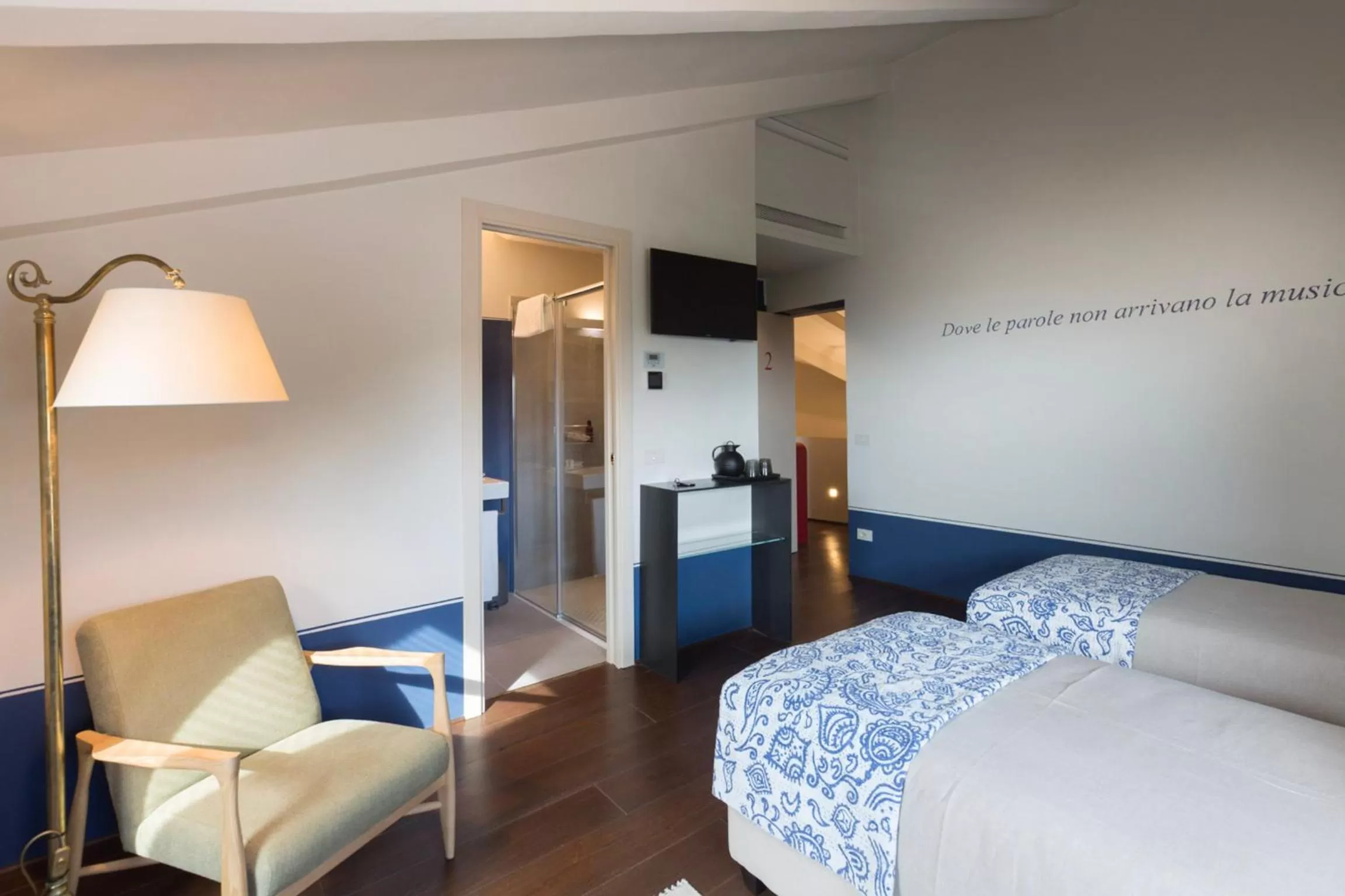 Photo of the whole room, Bed in A440 in Tuscany