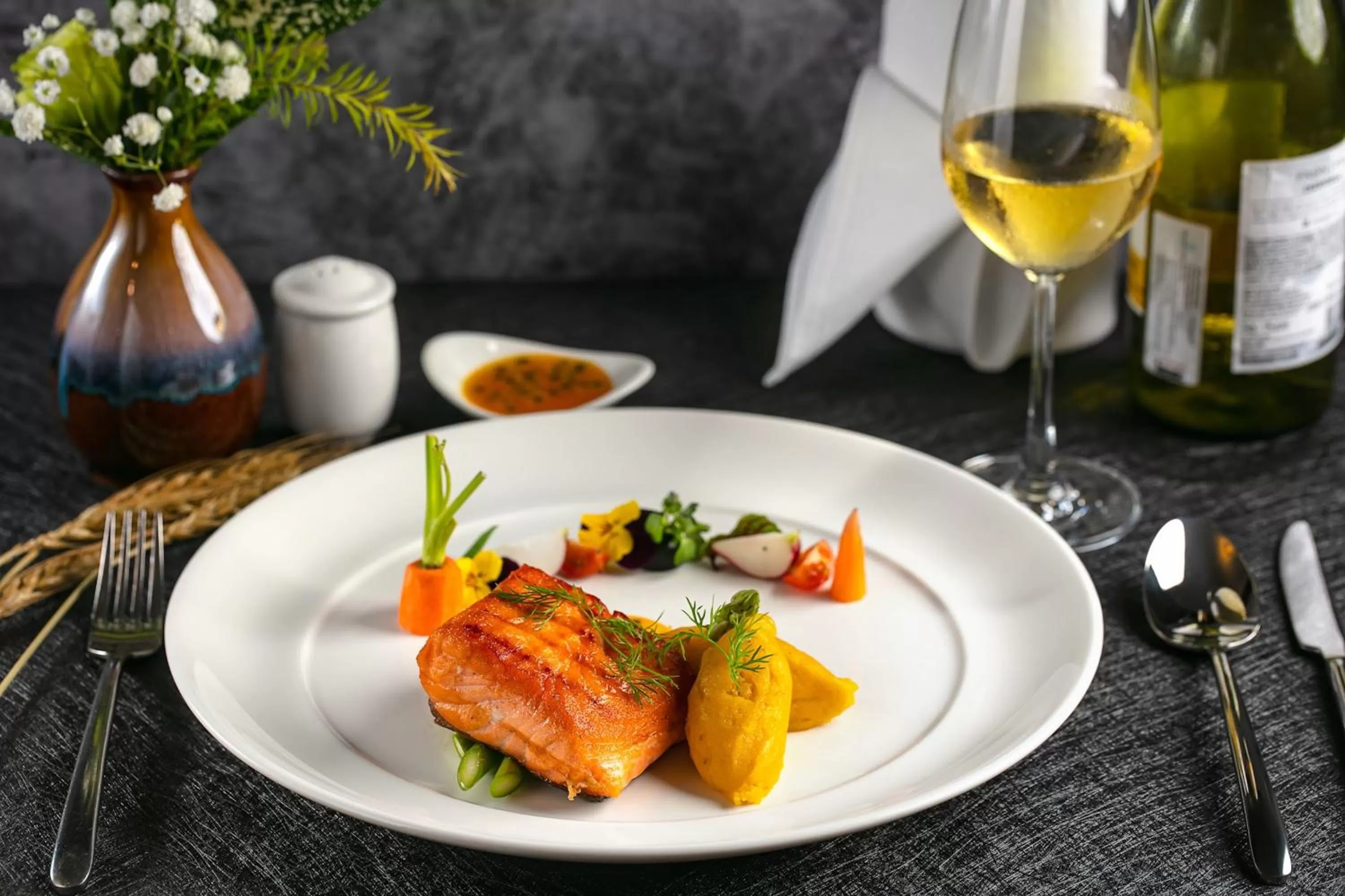 Lunch in The Tray Hotel Hai Phong