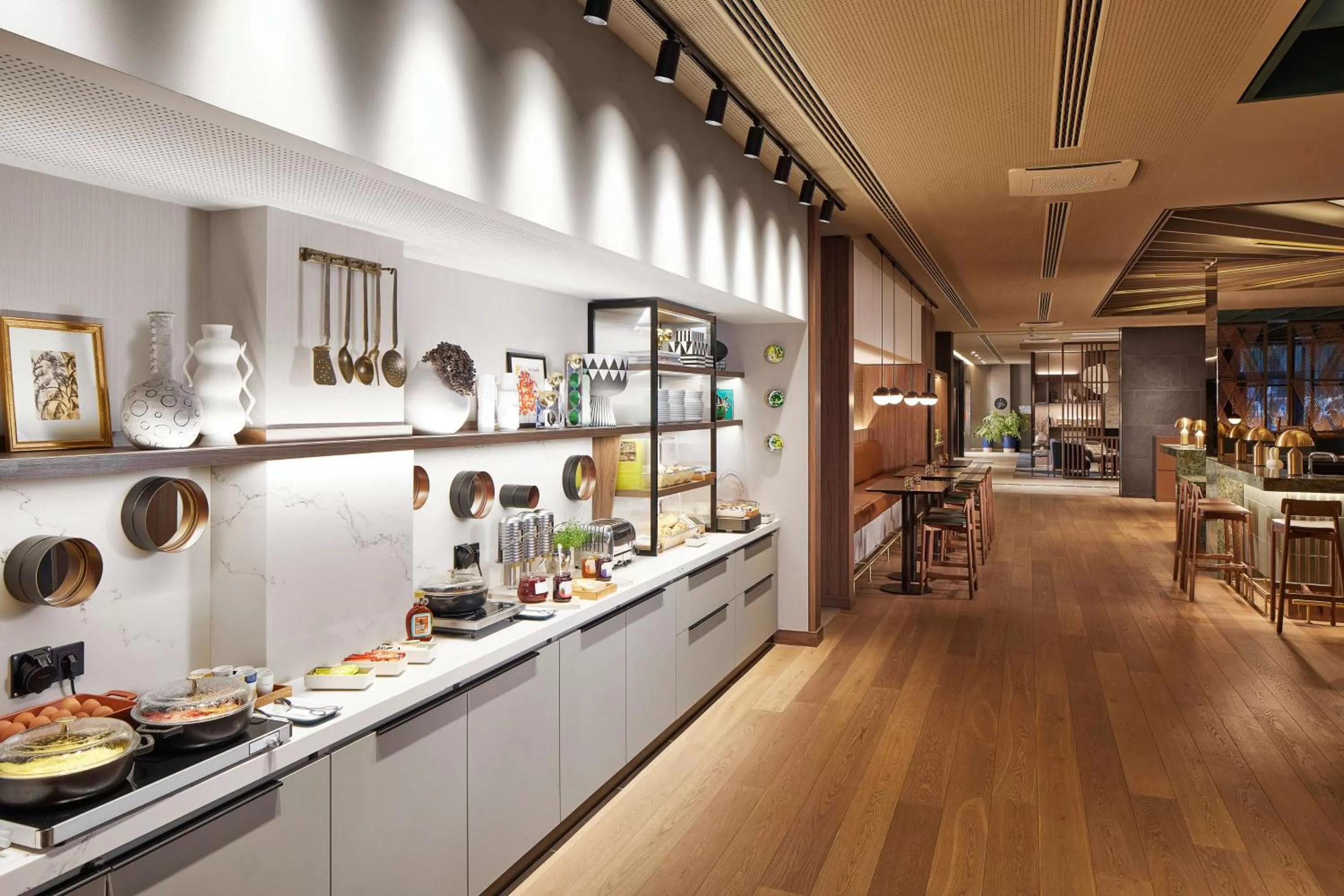 Breakfast in Adina Apartment Hotel Dusseldorf