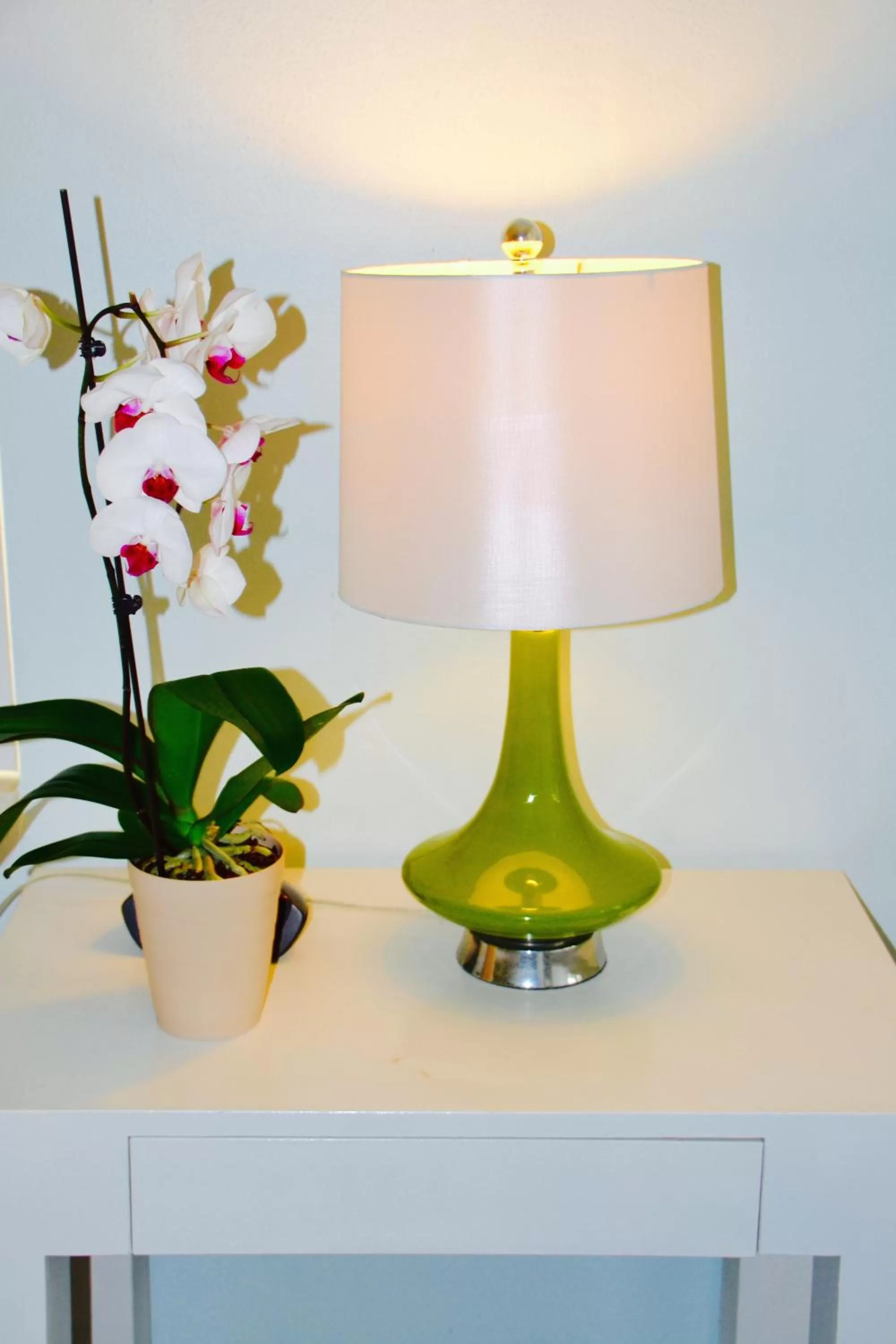 Decorative detail in Sea Turtle Inn