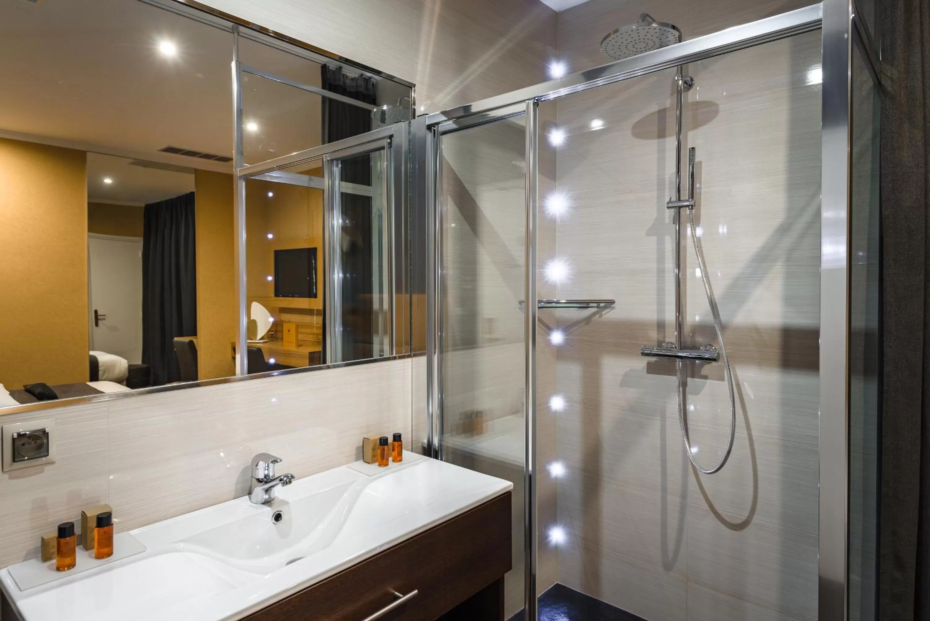 Bathroom in Hotel Residence Europe & Spa