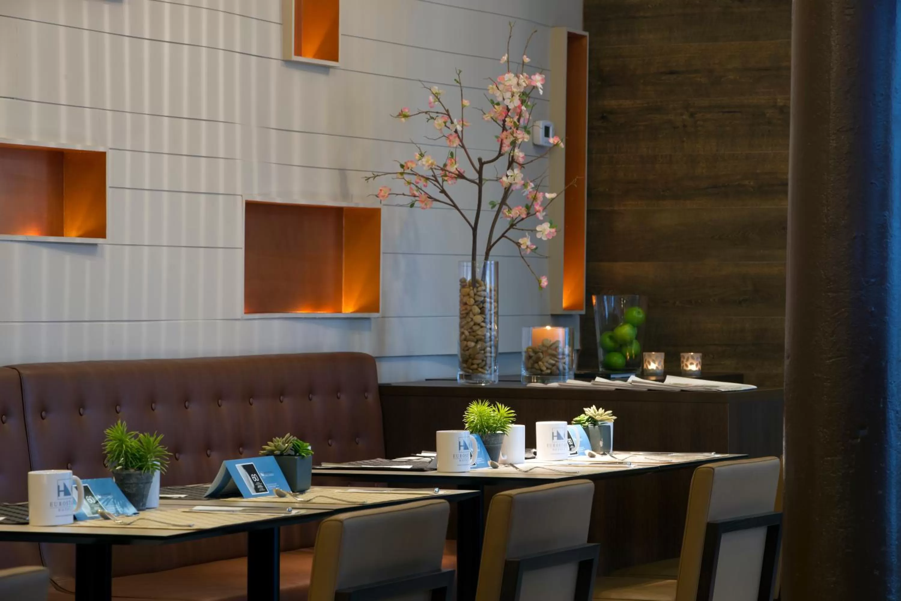 Restaurant/places to eat in Eurostars Wall Street