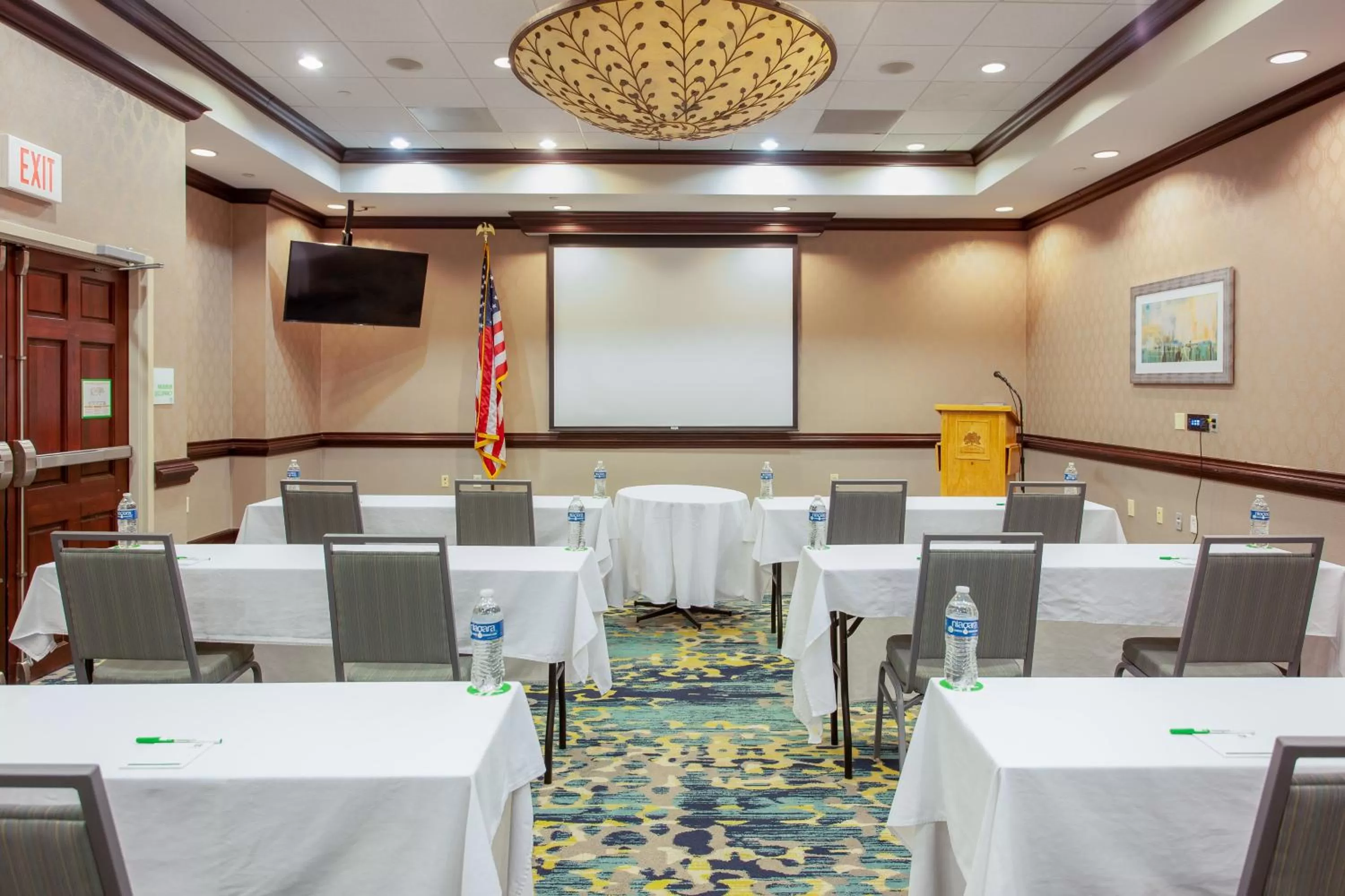Meeting/conference room in Holiday Inn Hotel & Suites Tallahassee Conference Center North by IHG