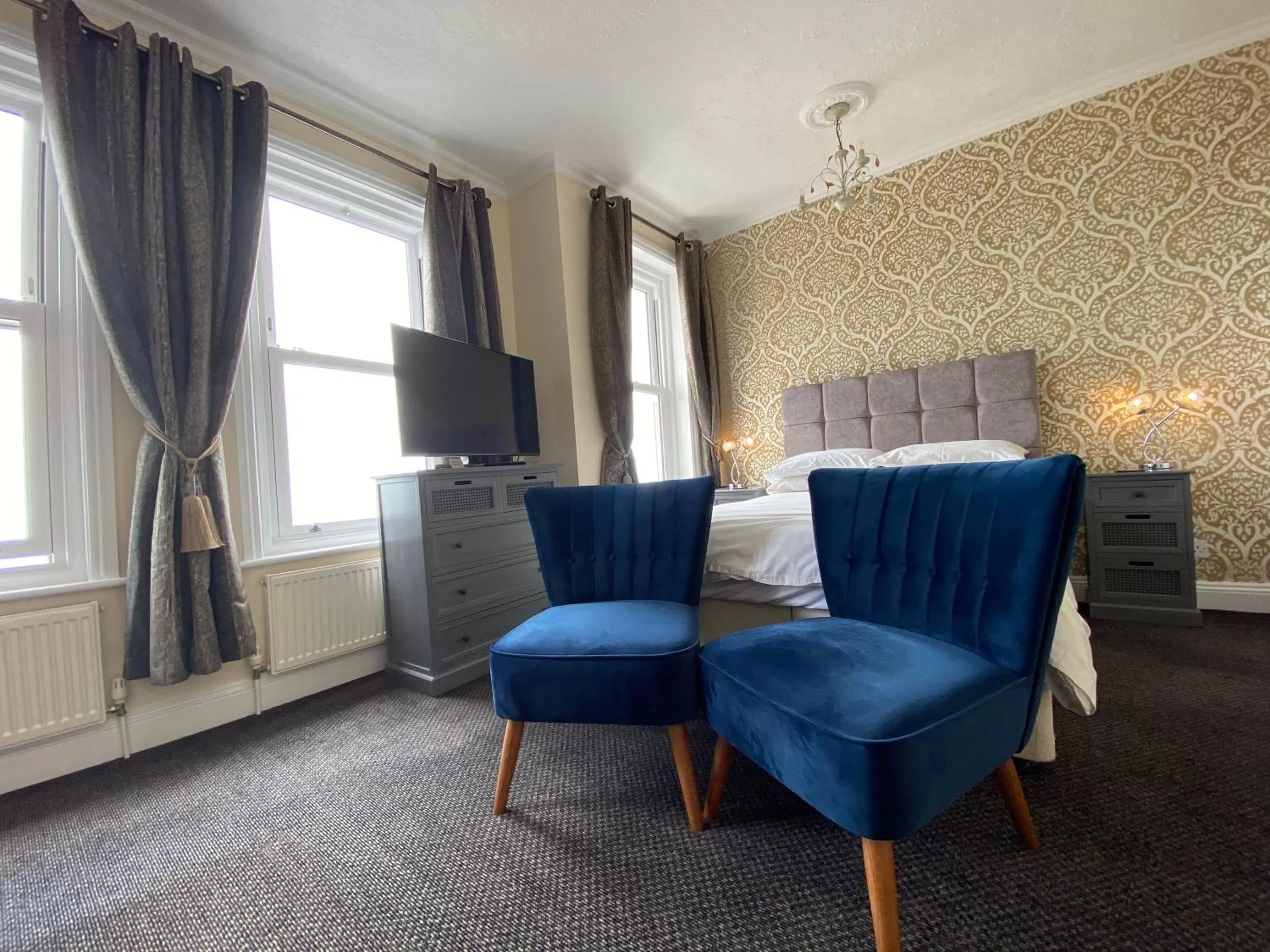 Photo of the whole room, Seating Area in Atlanta