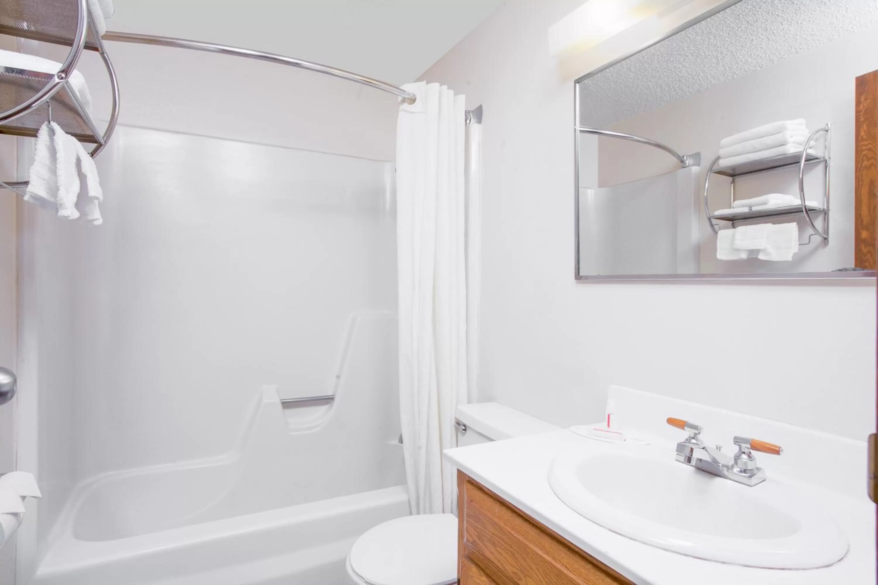 Bathroom in Super 8 by Wyndham Clear Lake