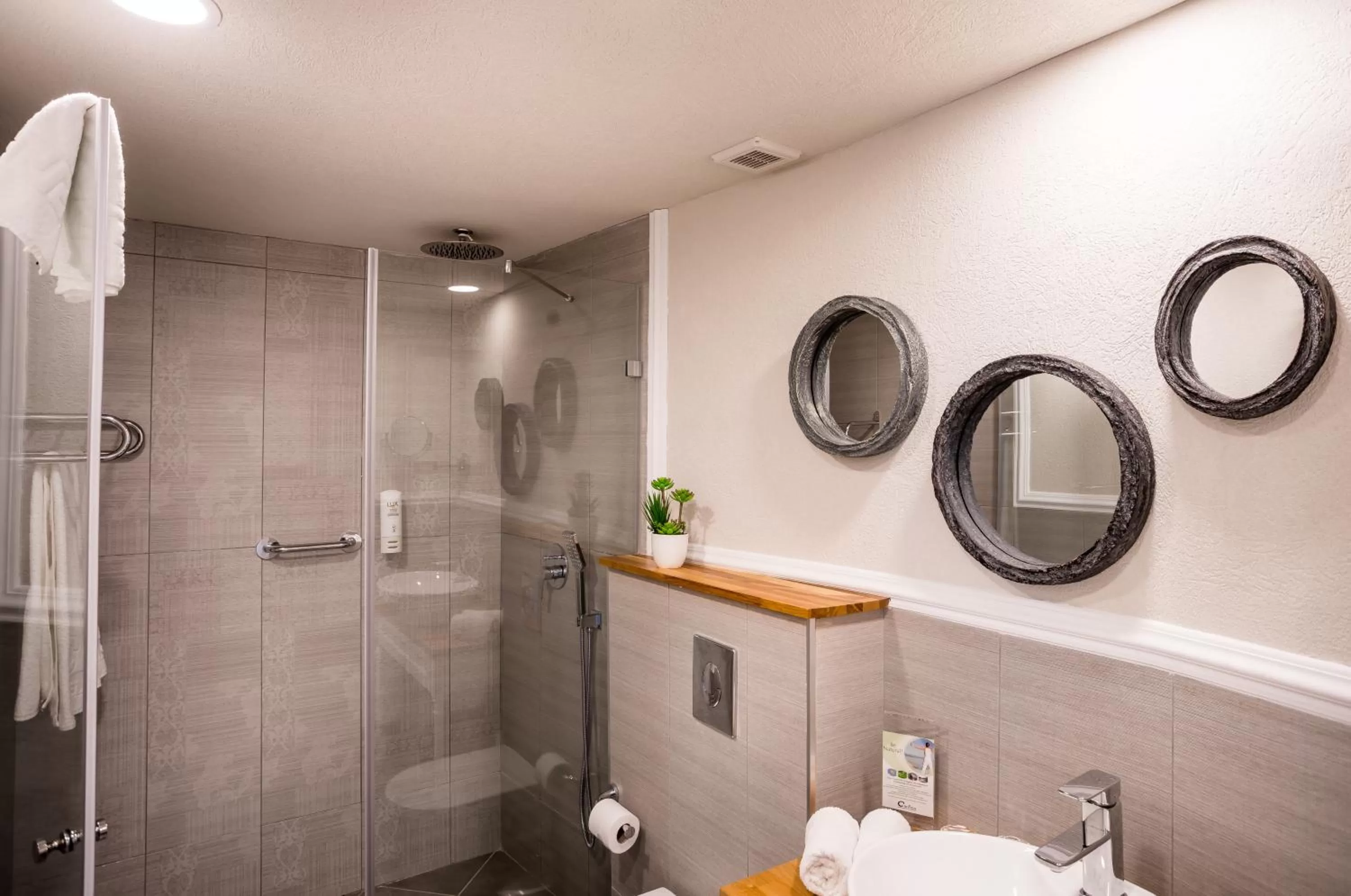 Bathroom in Hacienda Forest View Hotel
