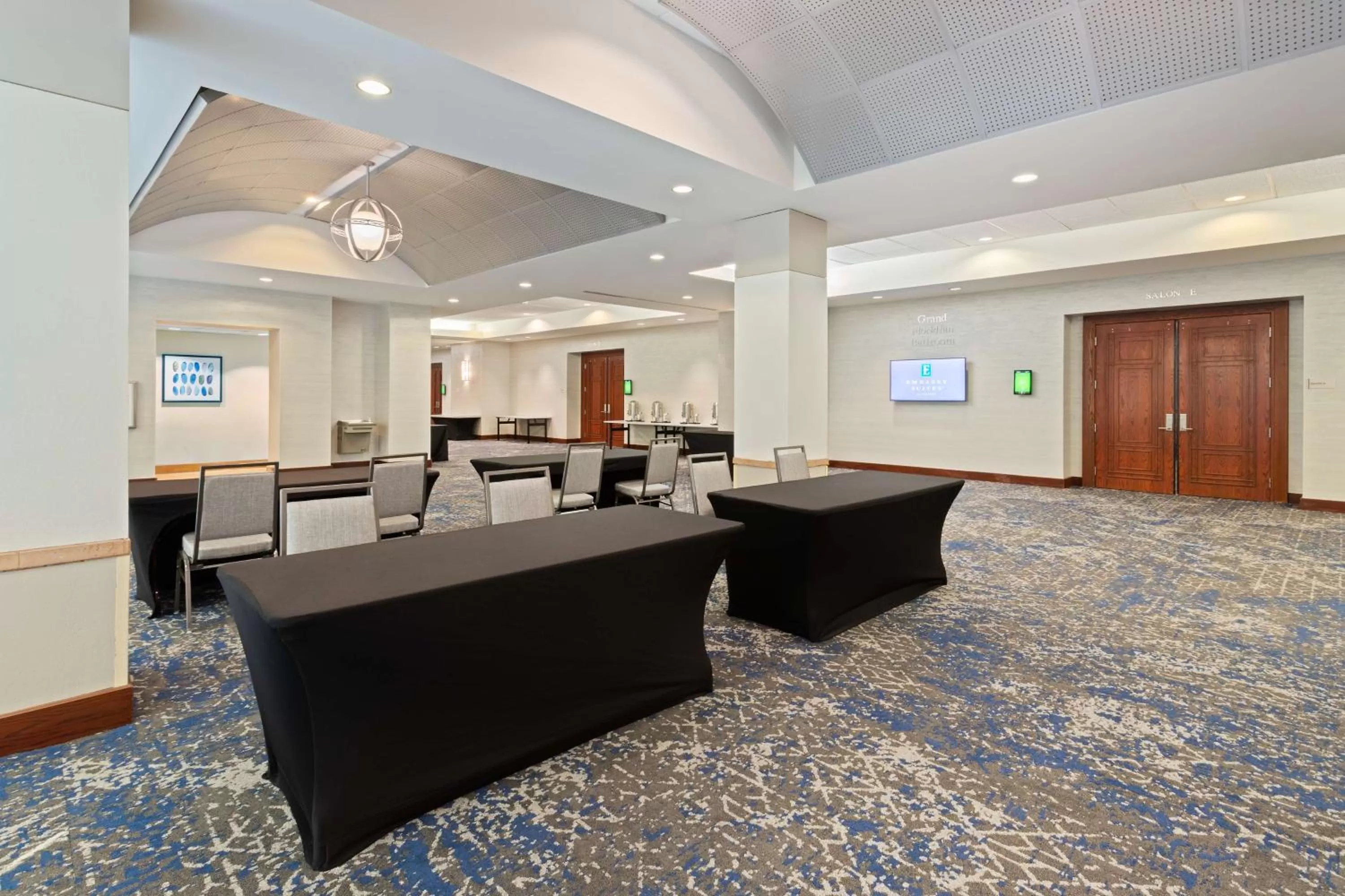 Meeting/conference room in Embassy Suites by Hilton Tampa USF Near Busch Gardens