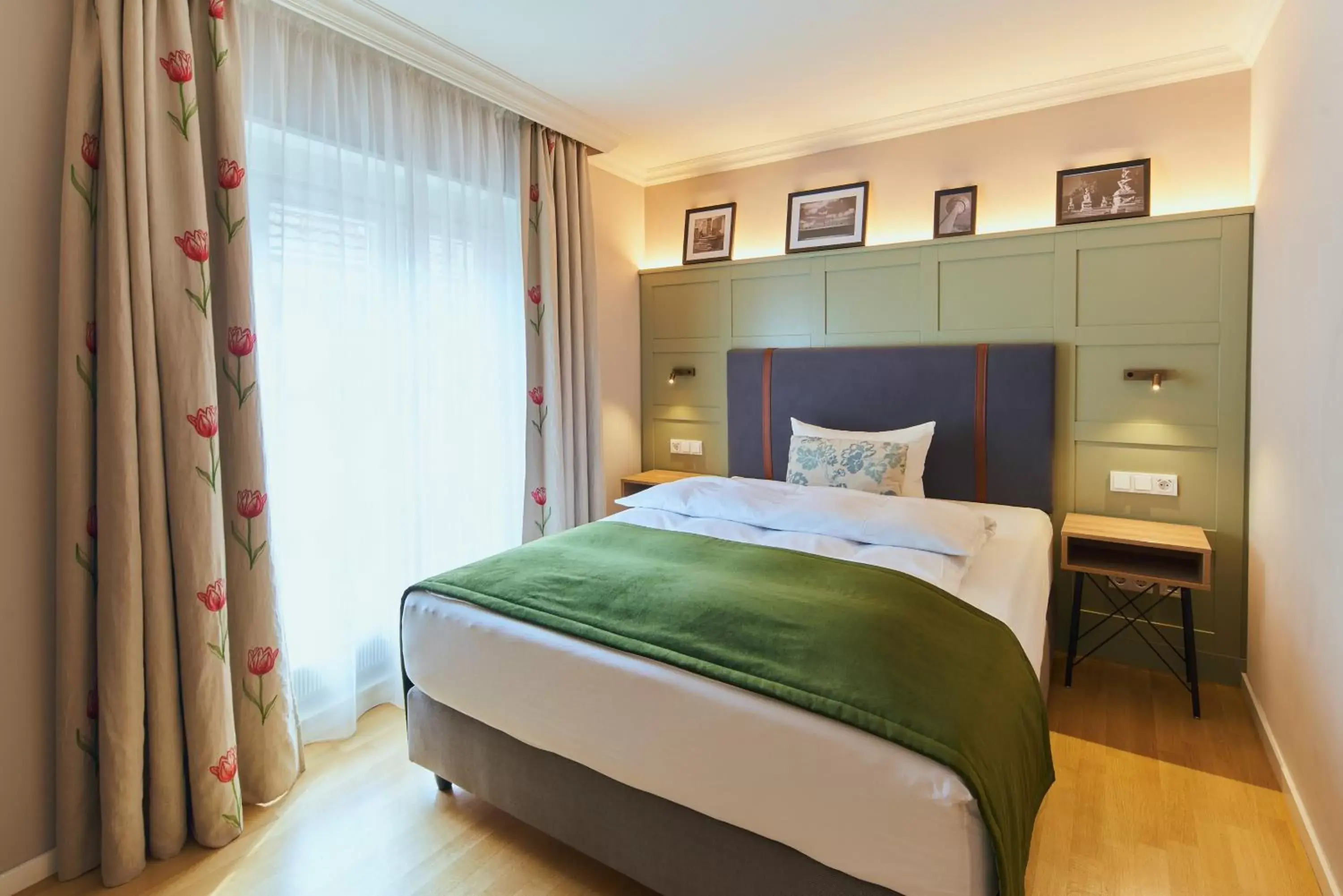 Superior Single Room with French Bed in Boutique Hotel Orangerie Superior Single Room with French Bed in Boutique Hotel Orangerie