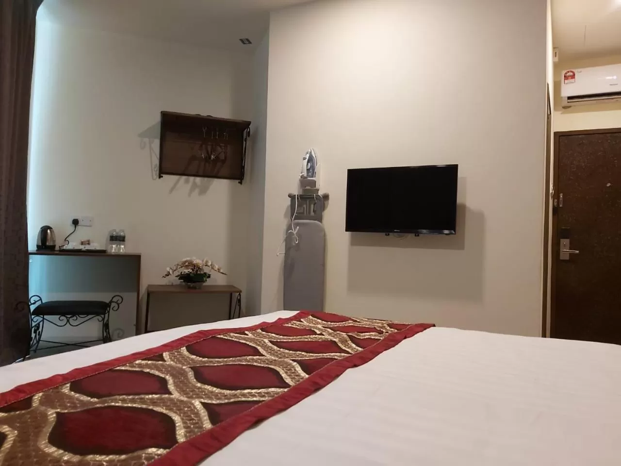 TV and multimedia, Bed in KB HOTEL