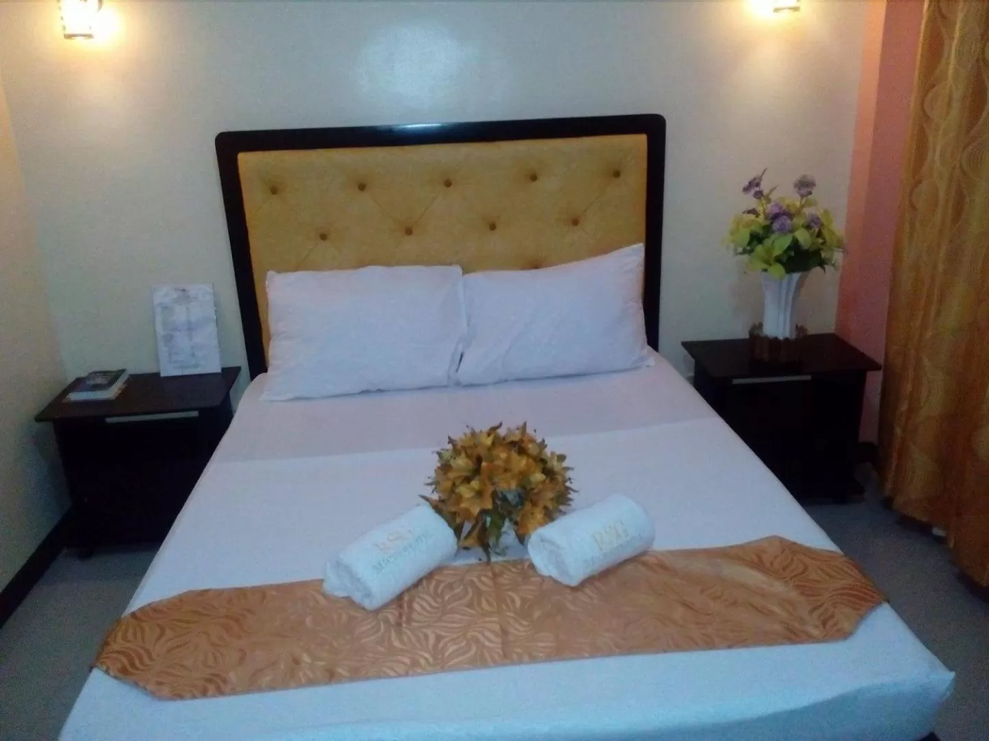 Photo of the whole room, Bed in RSG Microhotel