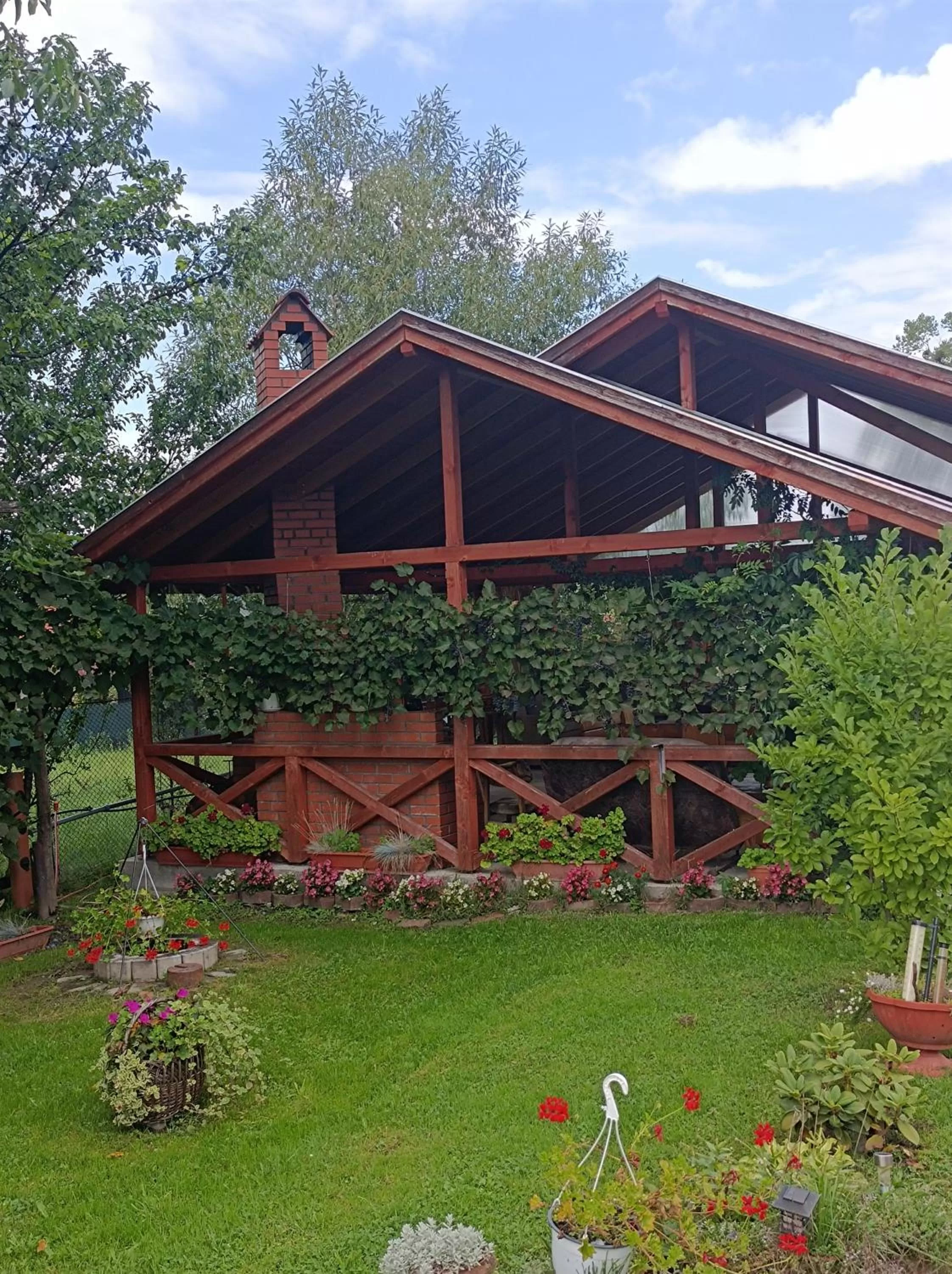 Garden view, Property Building in Nárcisz B&B