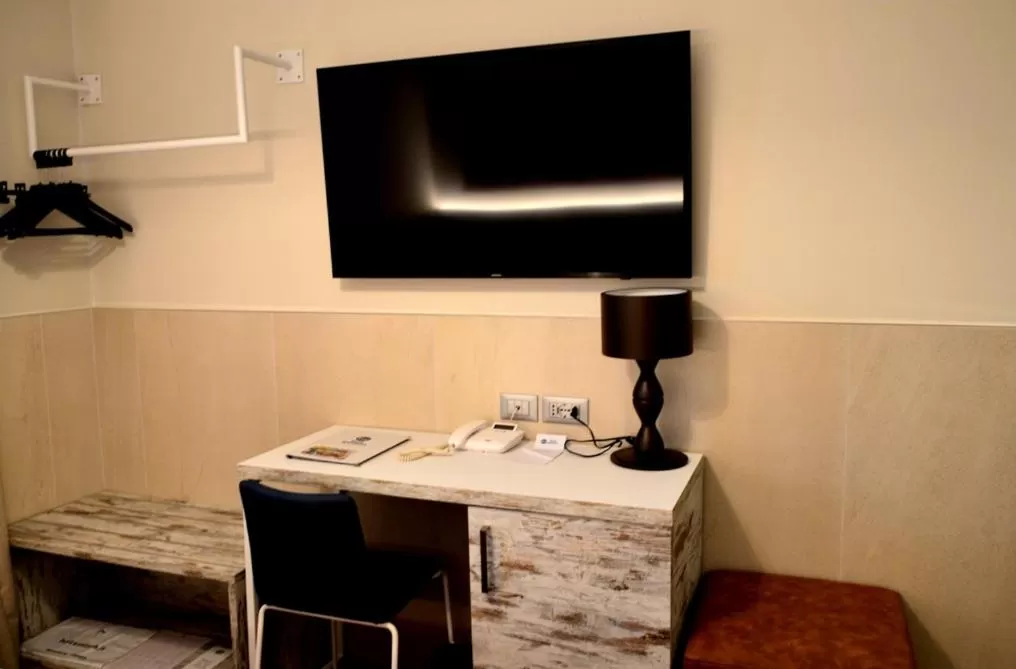 TV and multimedia in Best Western Plus Soave Hotel