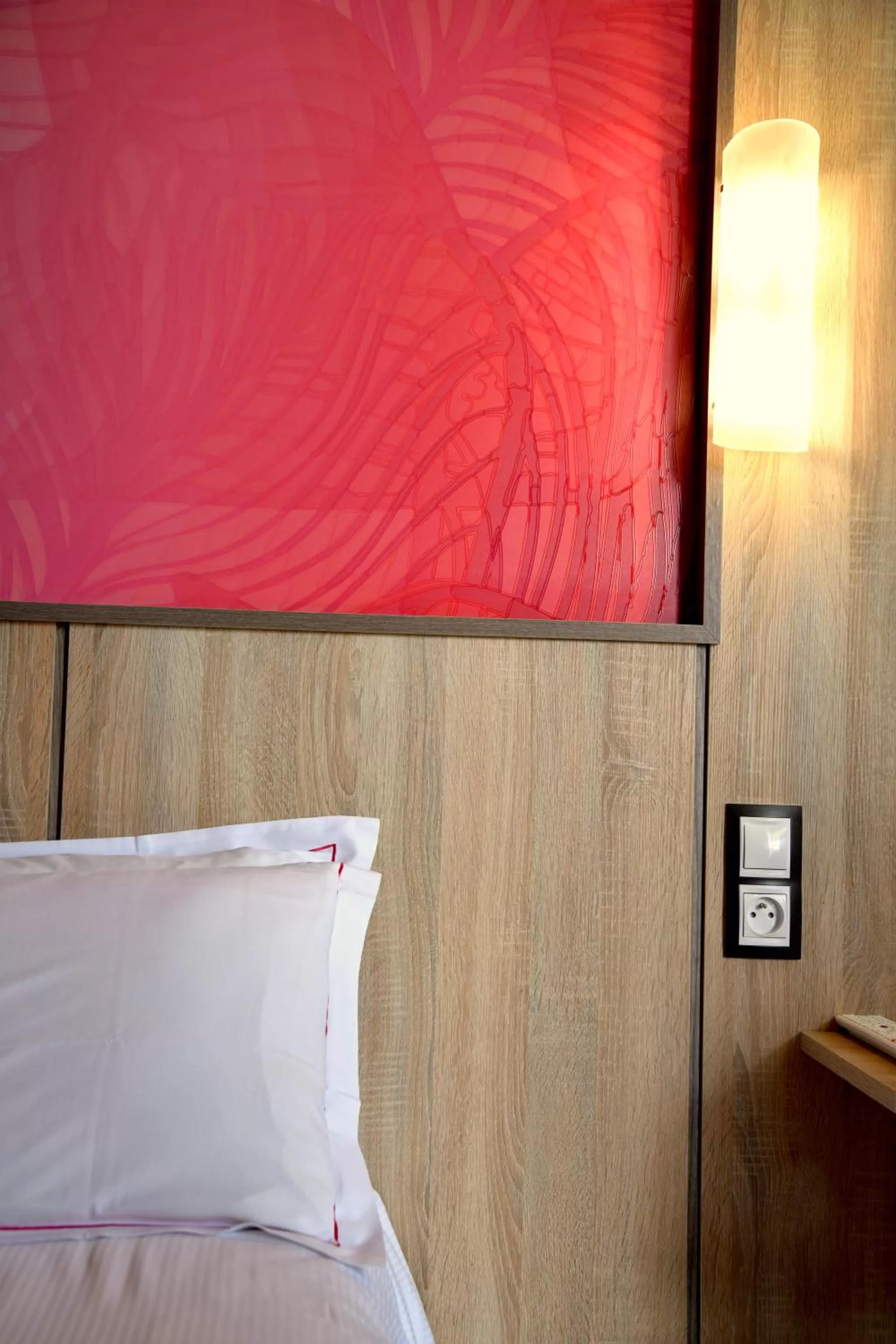 Bed in The Originals Access Aéroport, Hôtel Aurillac