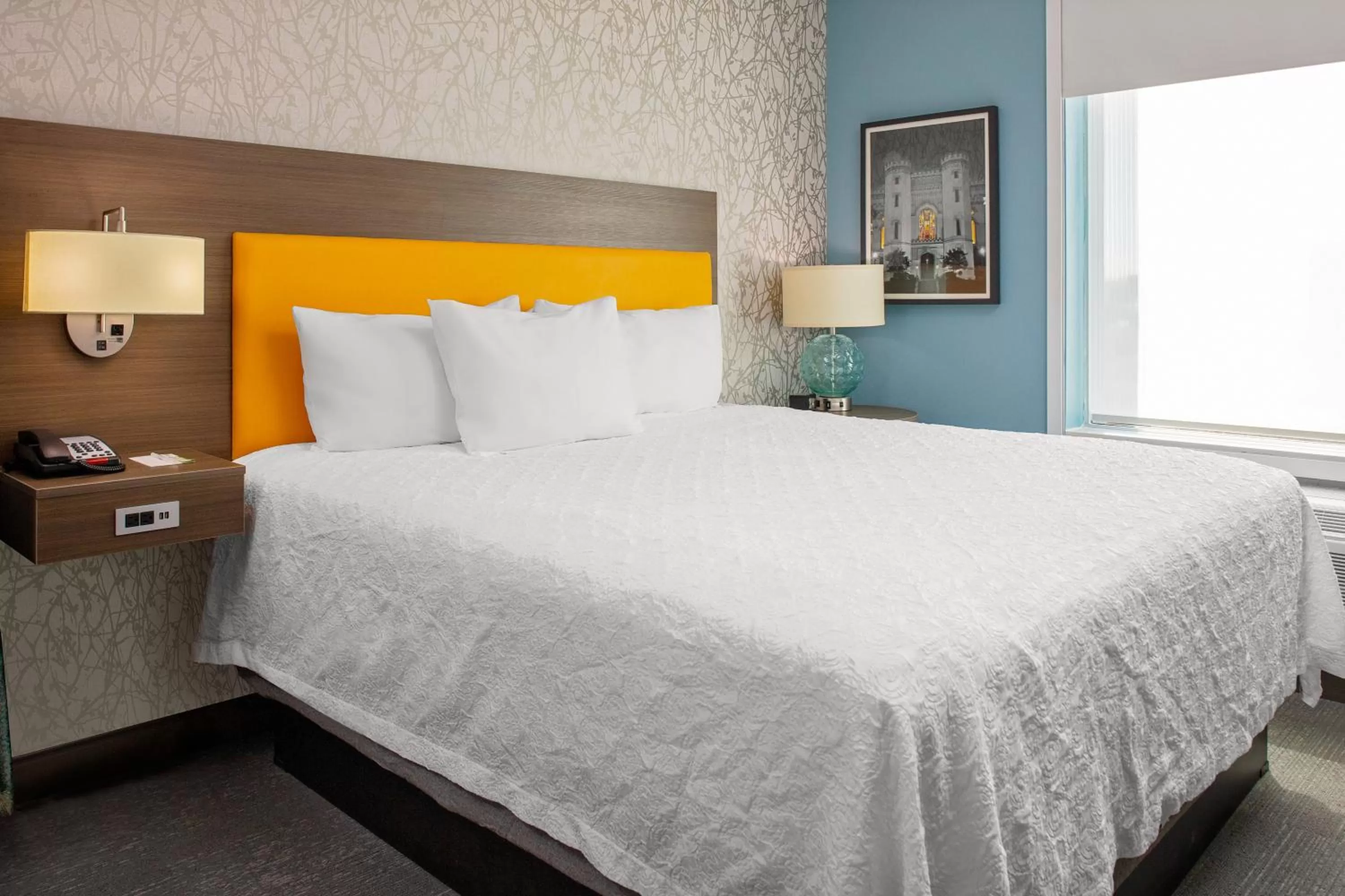 Bed in Home2 Suites By Hilton Baton Rouge Citiplace