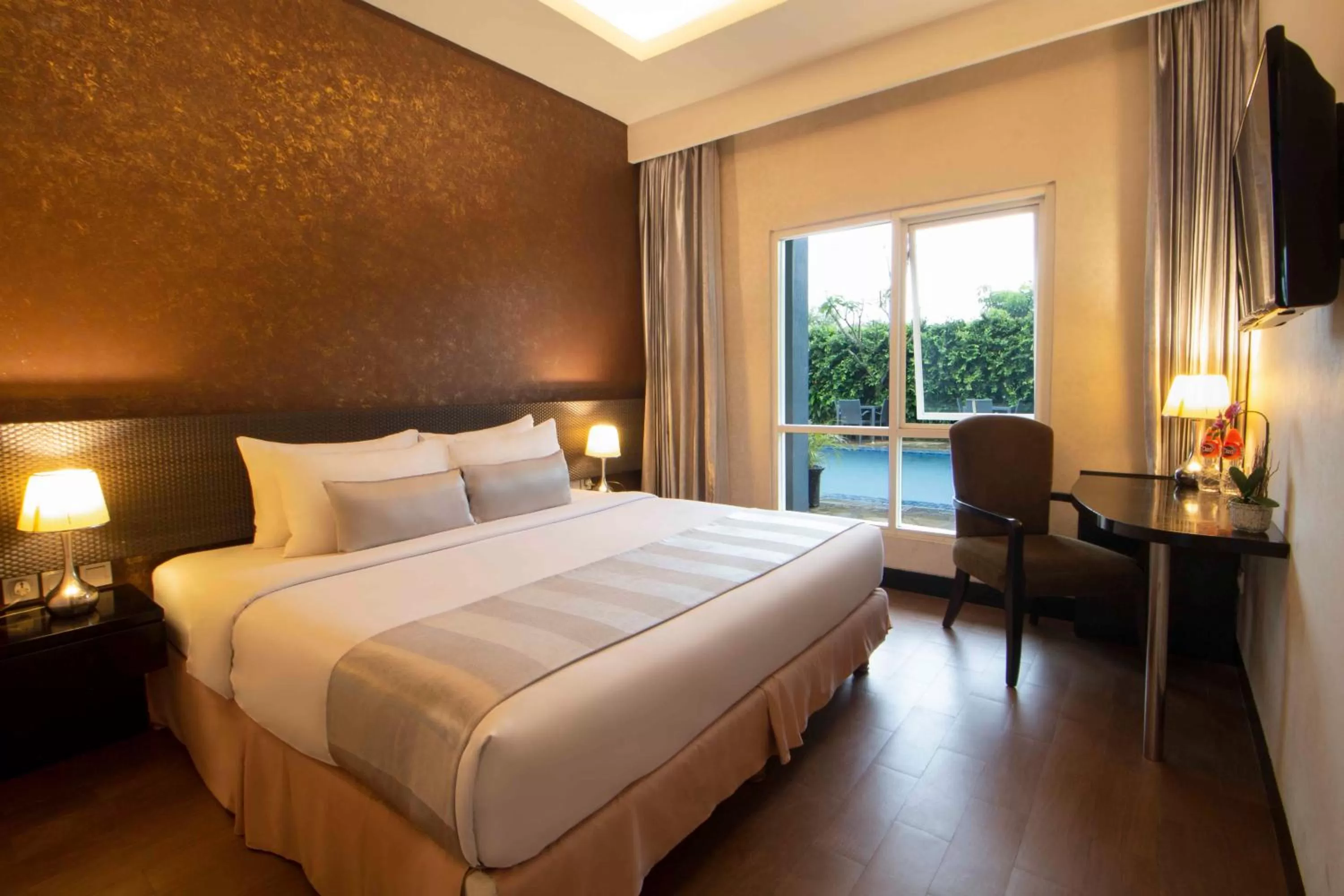 Bed in Solaris Hotel Malang