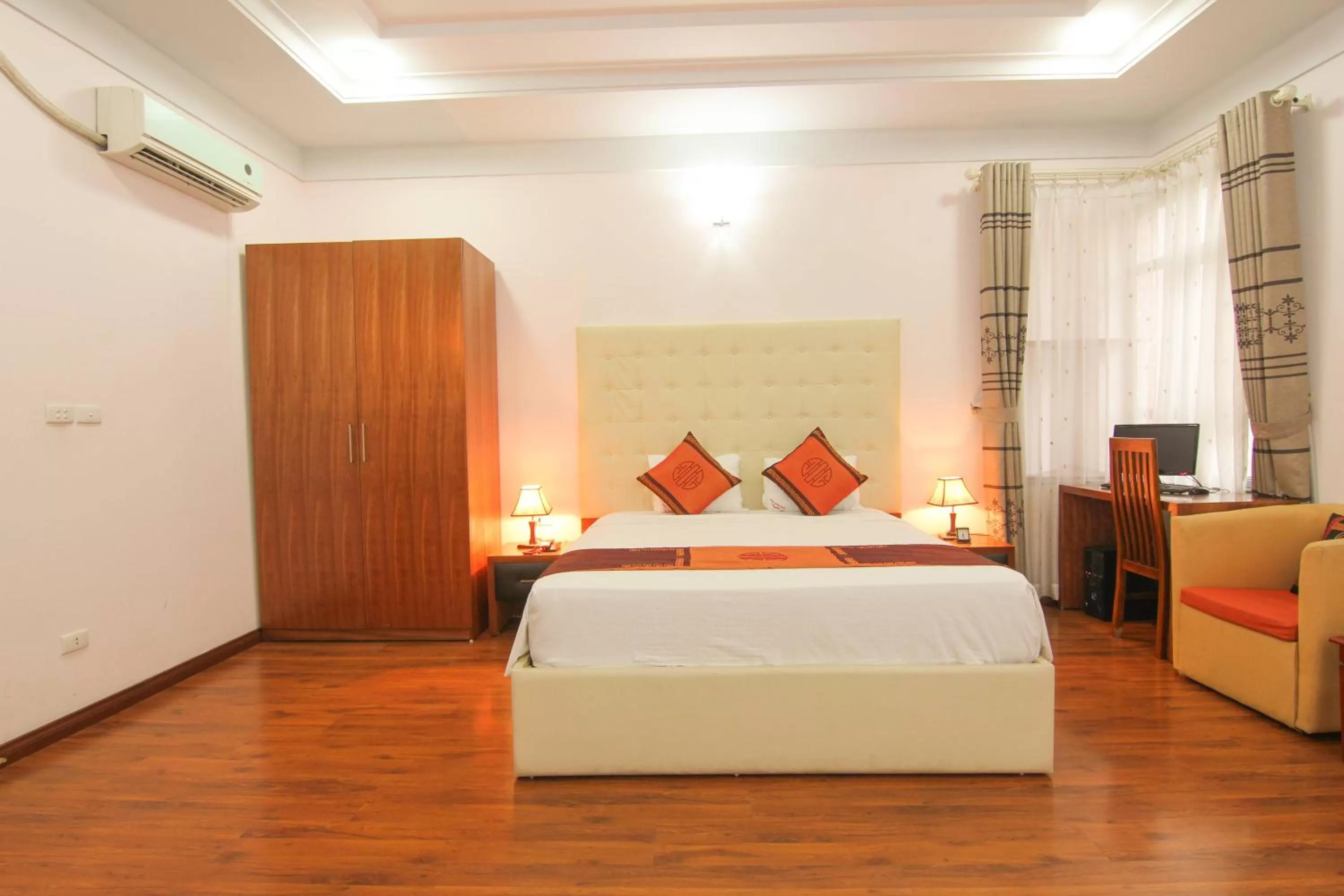 Bed in Urban Alley Hotel