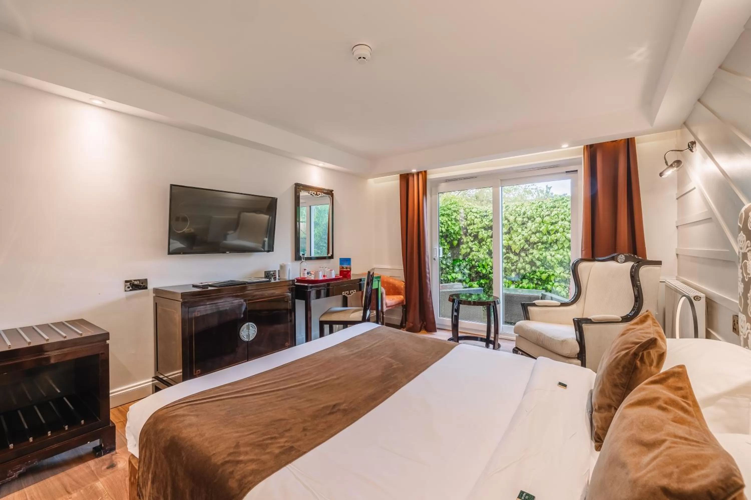 Bedroom, Bed in Muthu Belstead Brook Hotel