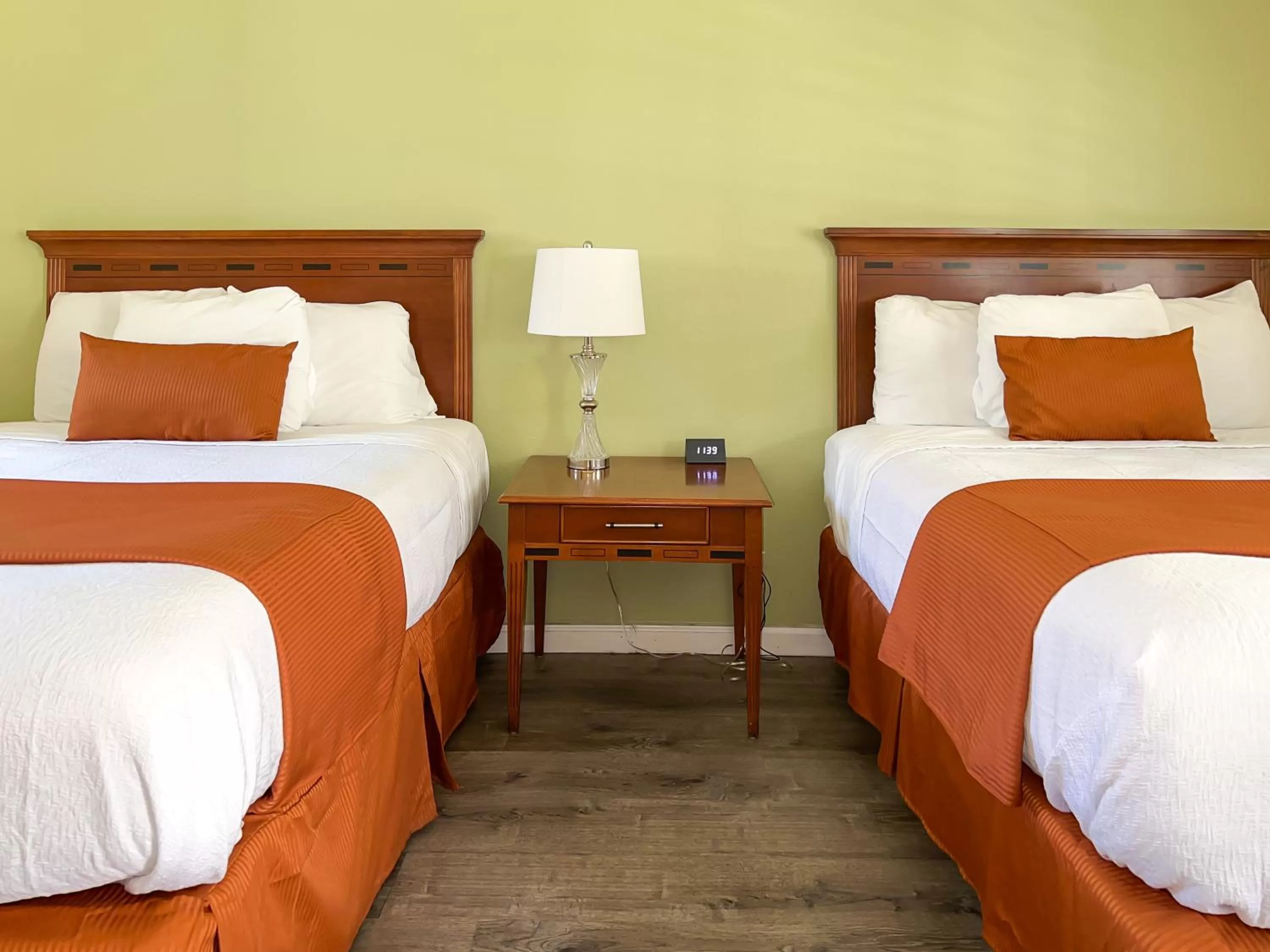 View (from property/room), Bed in The Old West Inn