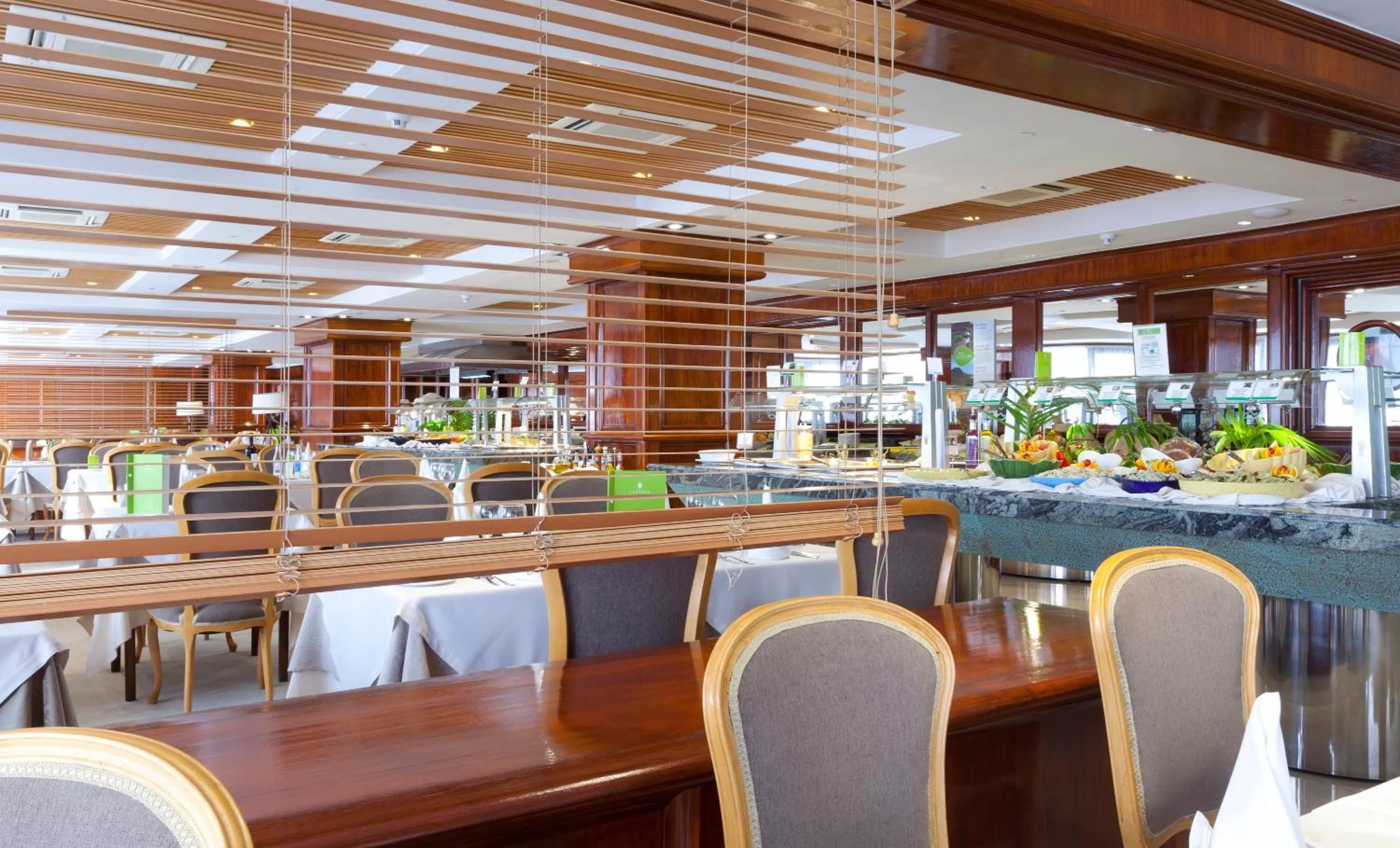 Restaurant/places to eat in Hotel Vallemar