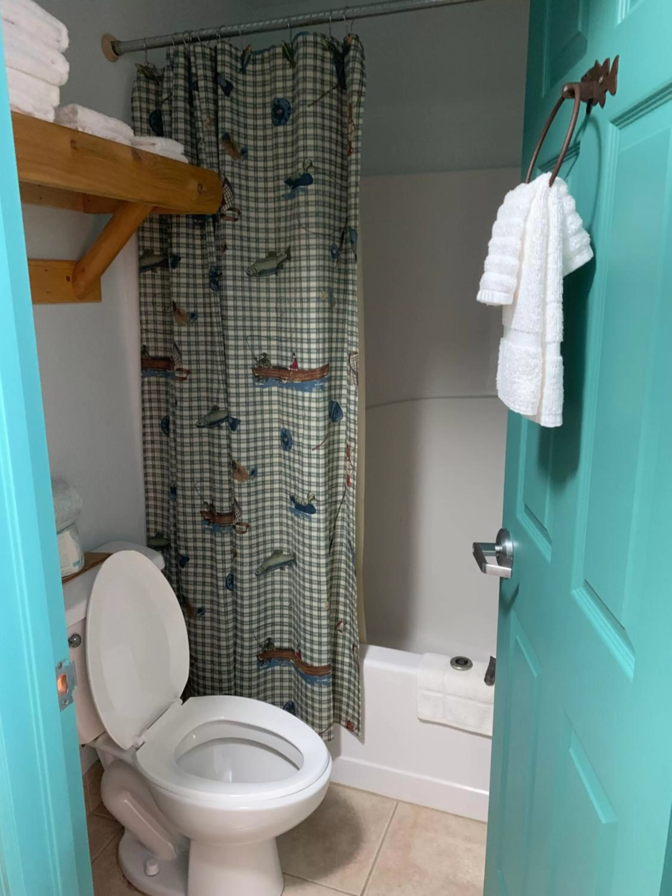 Camp Mack Lodge, Marina & RV Resort