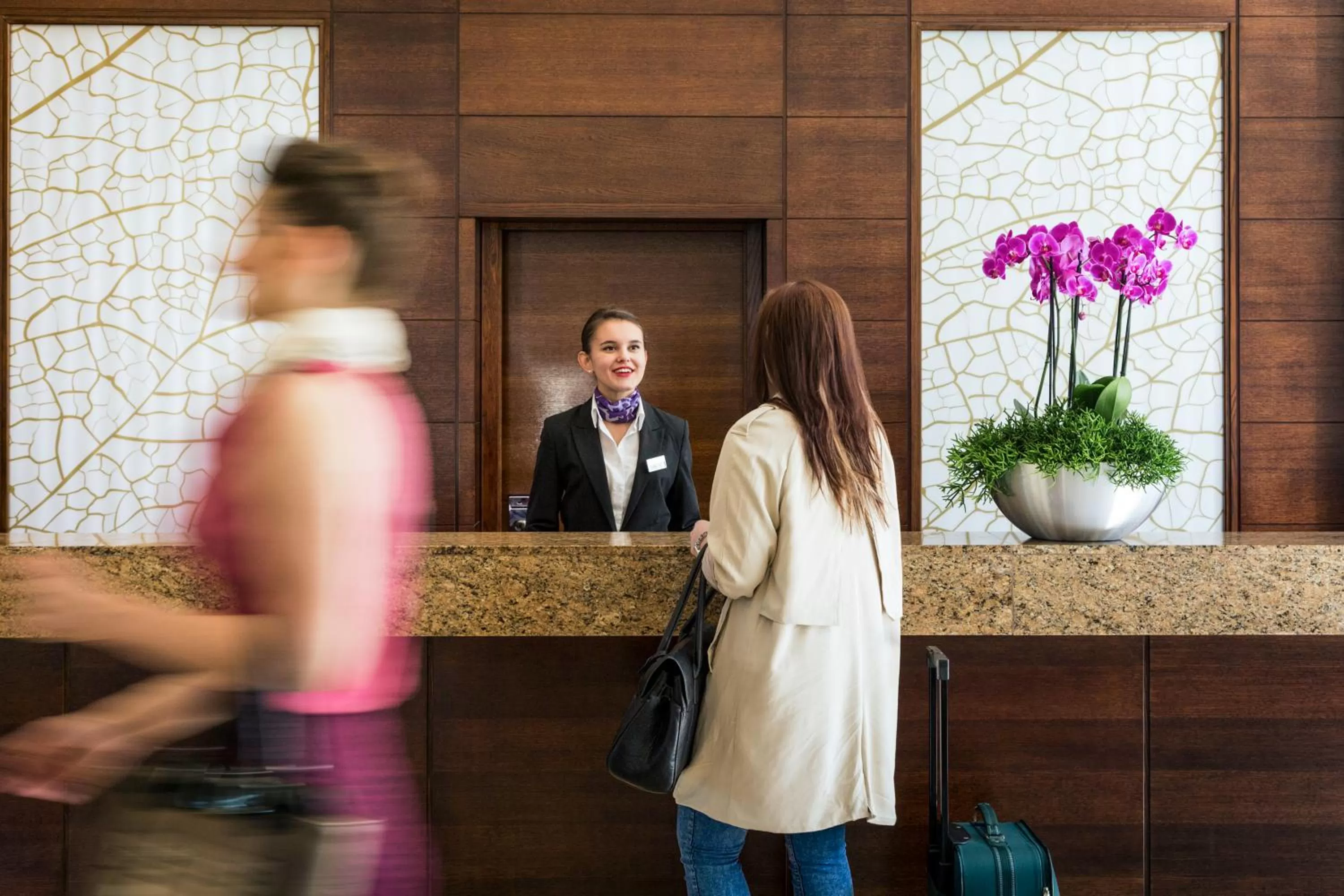 Lobby or reception in Mercure Sheffield St Paul's Hotel & Spa