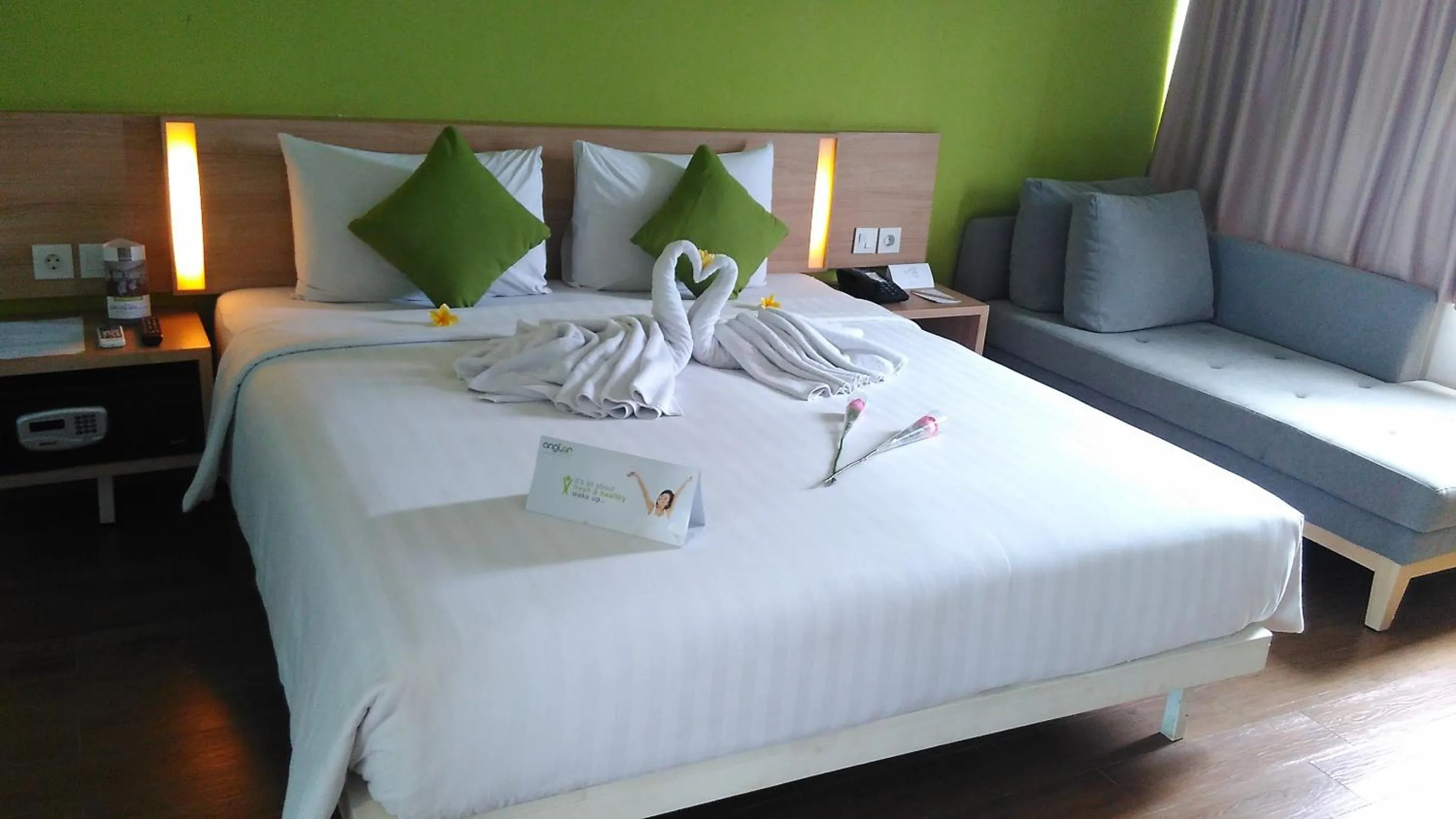Bed in Whiz Prime Hotel Pajajaran Bogor