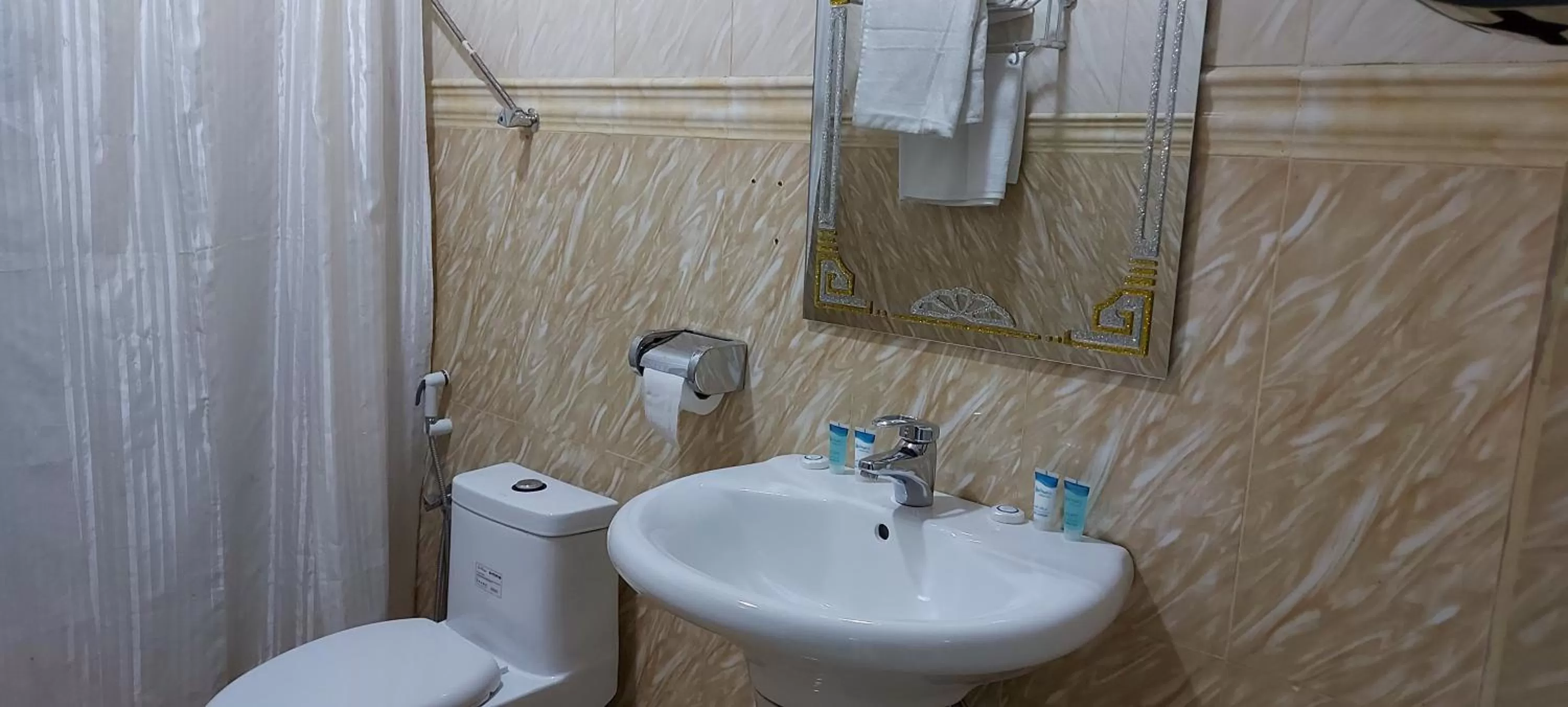 Bathroom in DREAMLAND HOTEL APARTMENT NIZWA