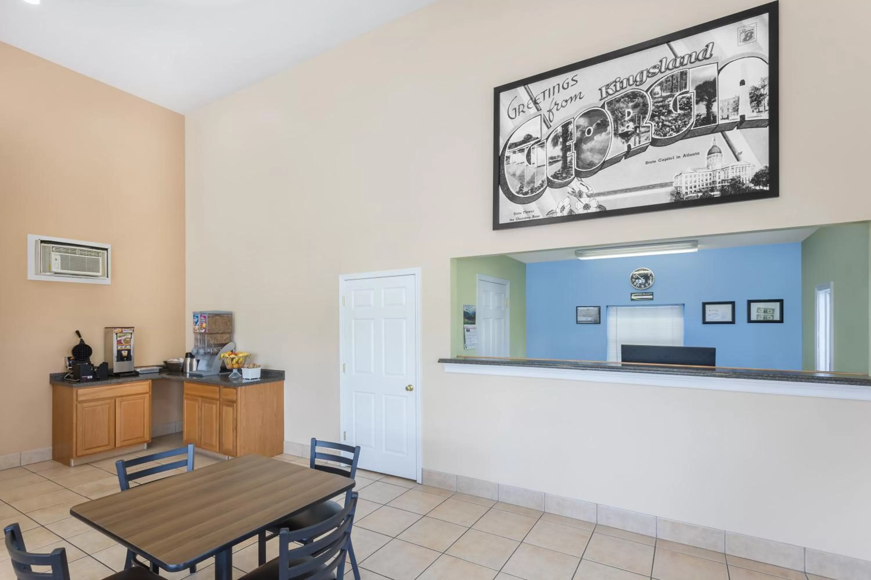 Lobby or reception in Super 8 By Wyndham Kingsland I-95 Naval Base Area