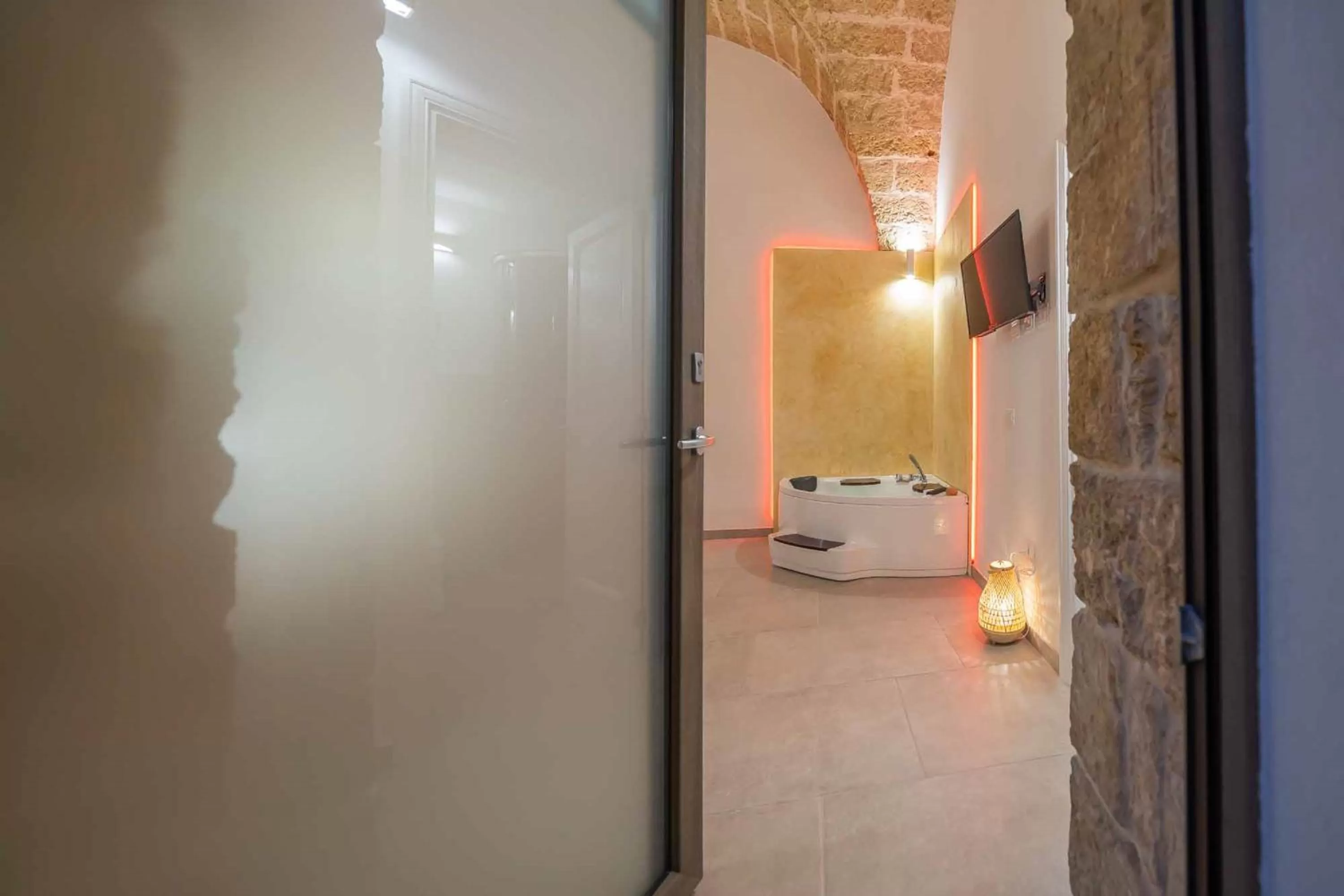 Hot Tub in Corte Janca