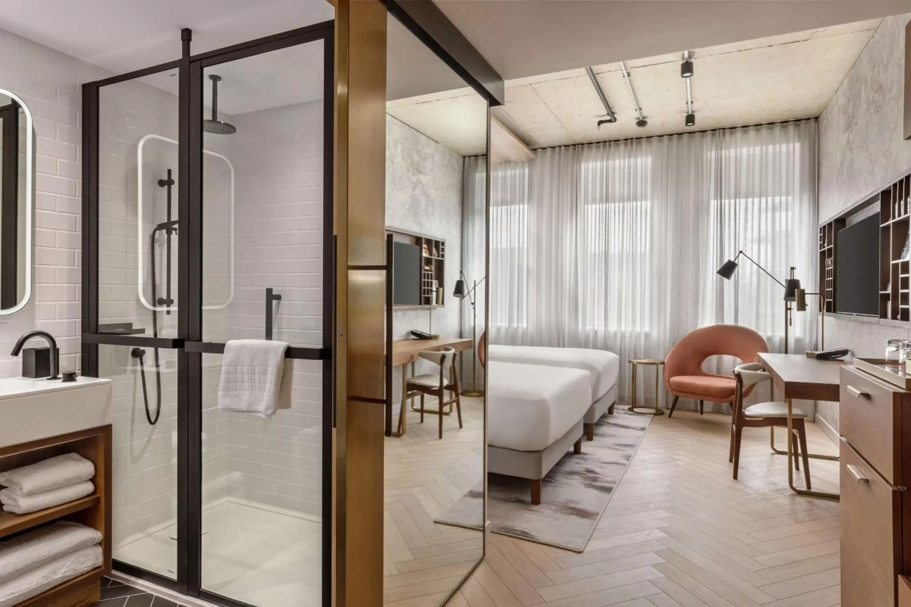 Twin Room in Canopy by Hilton London City Twin Room in Canopy by Hilton London City