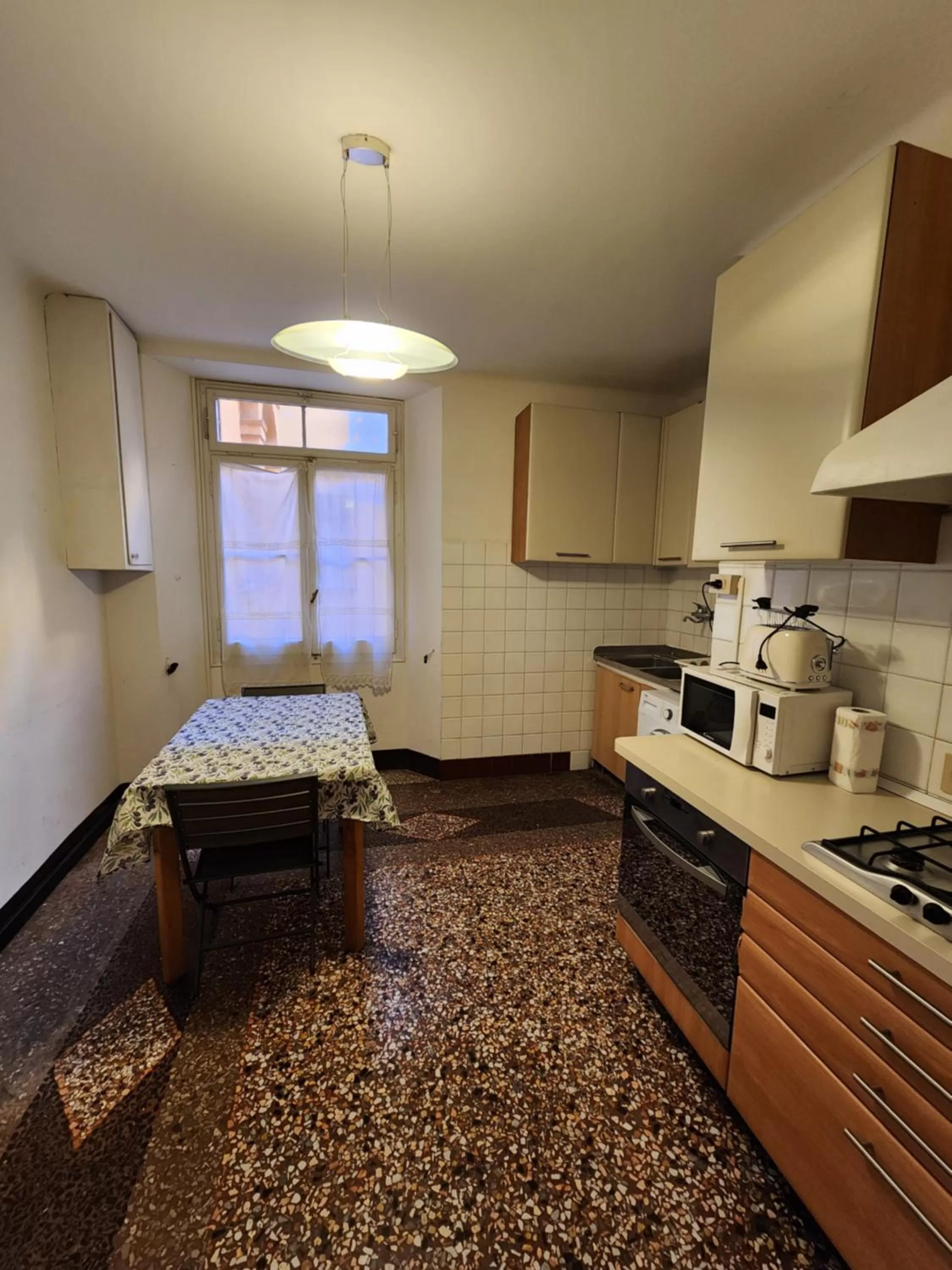 Kitchen or kitchenette, Kitchen/Kitchenette in TATA HOMES