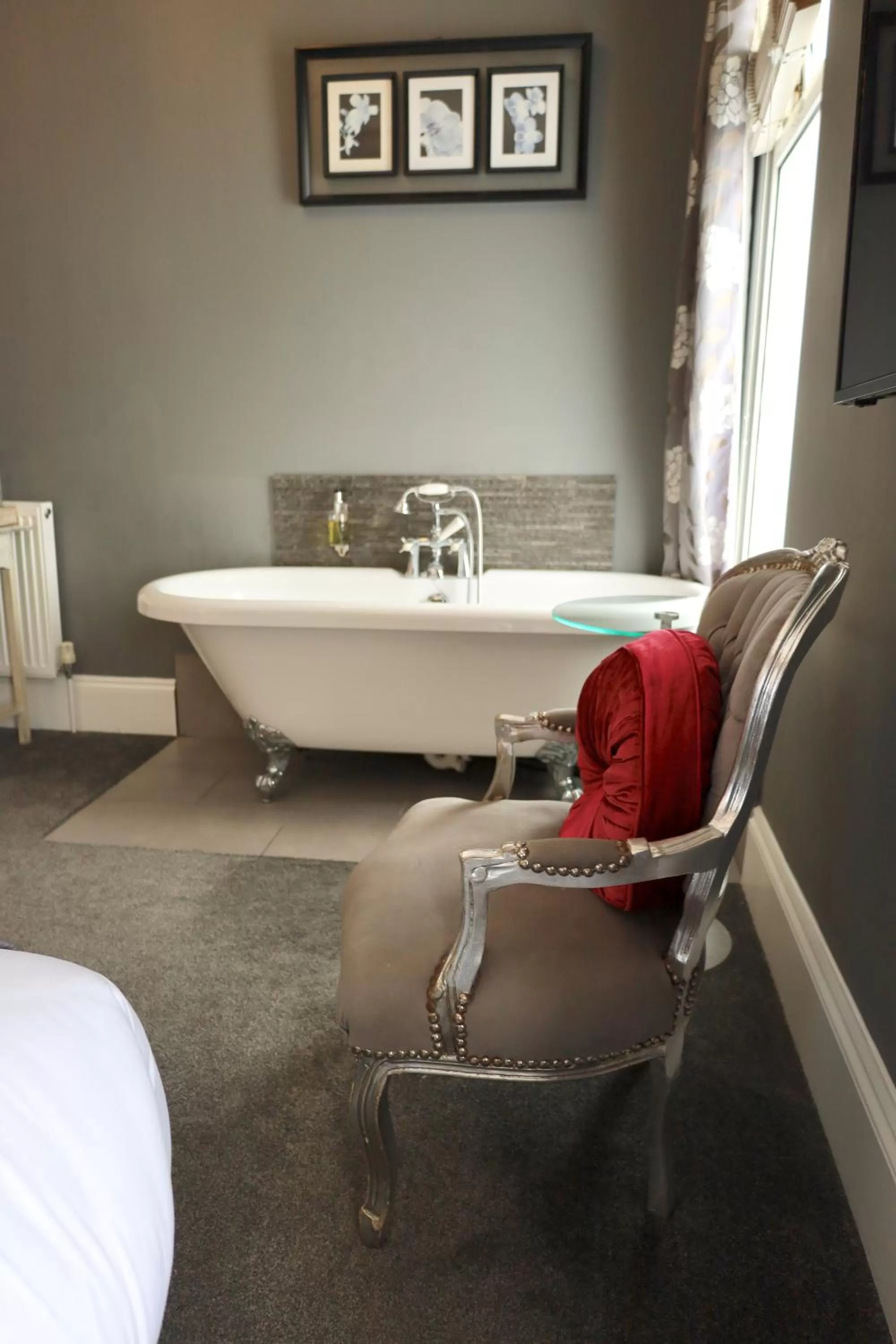 Bath in Brighton Inn Boutique Guest Accommodation