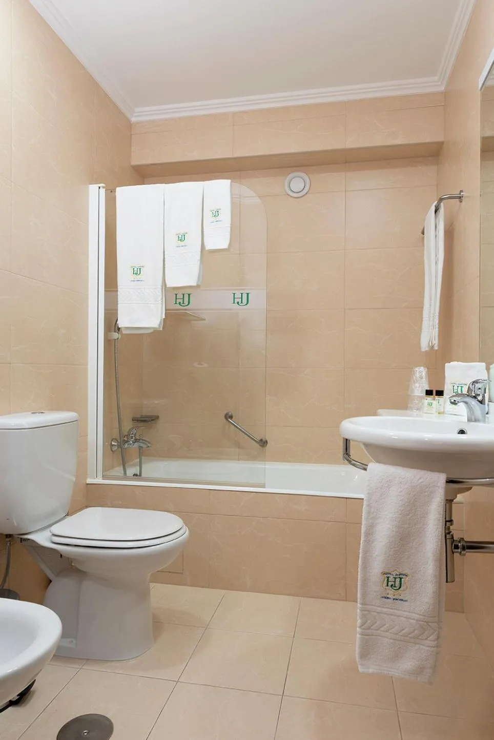 Toilet in Hotel Jardim