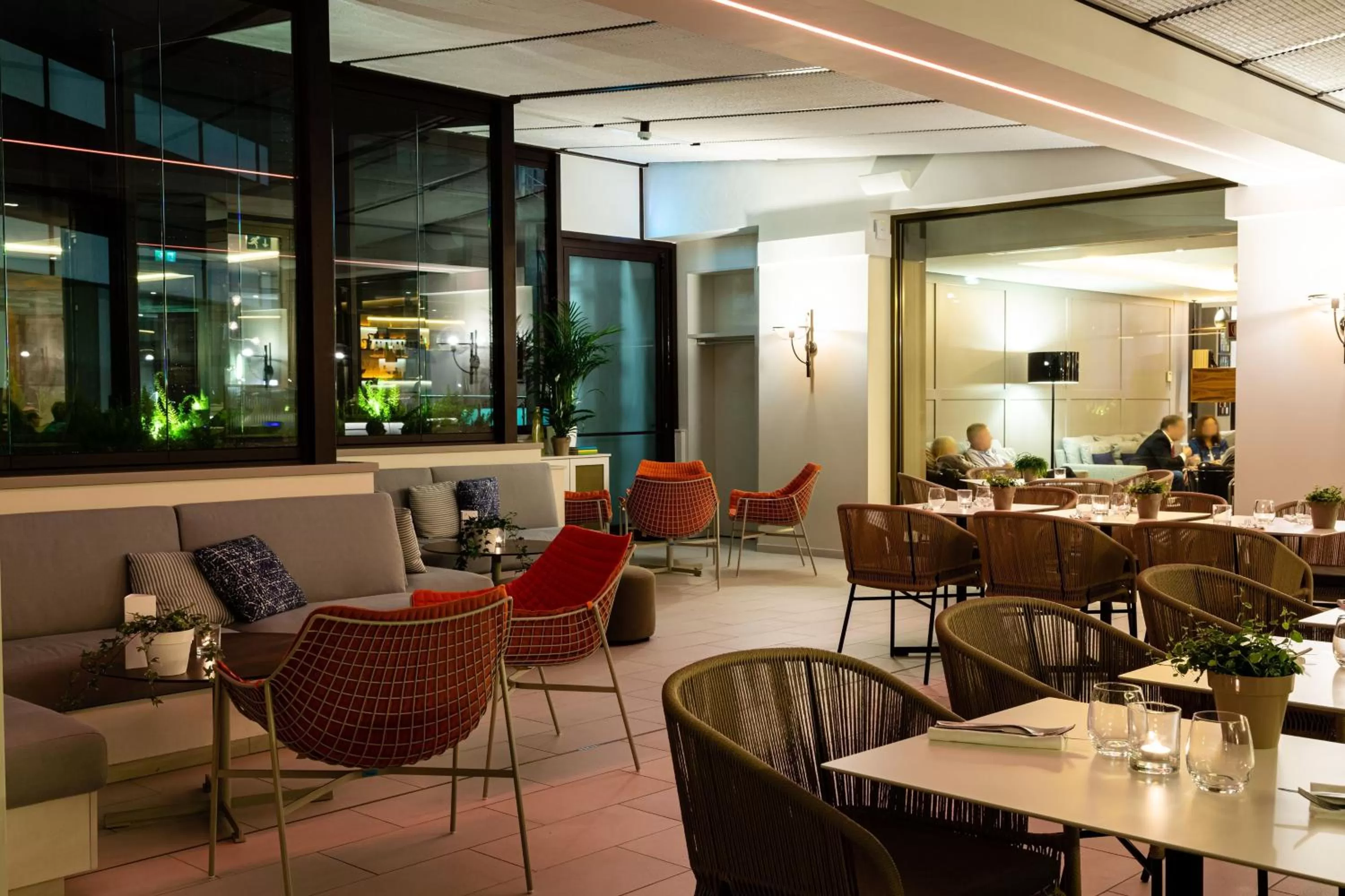 Restaurant/places to eat in Le Meridien Visconti Rome