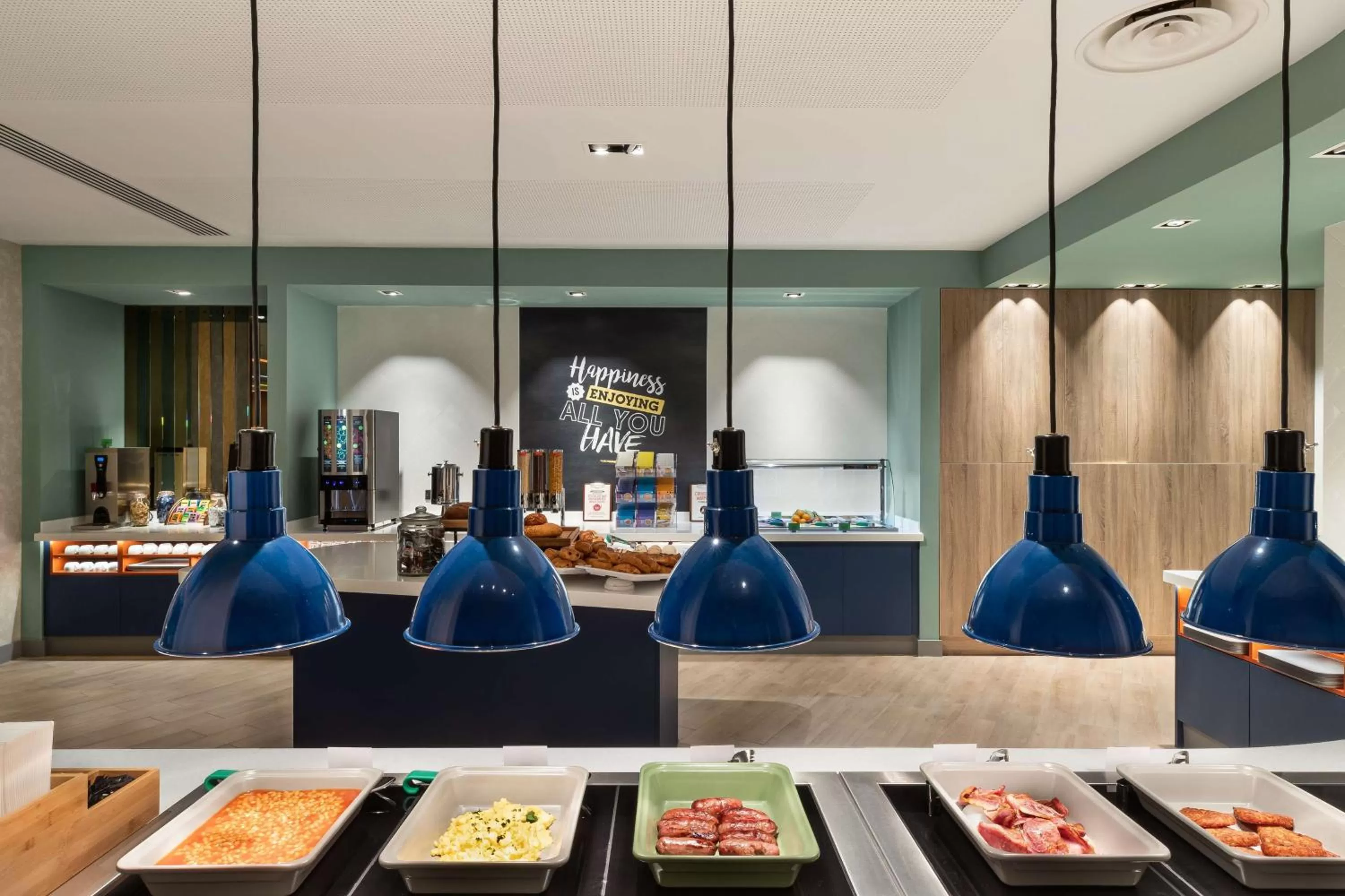 Breakfast in Hampton By Hilton Torquay