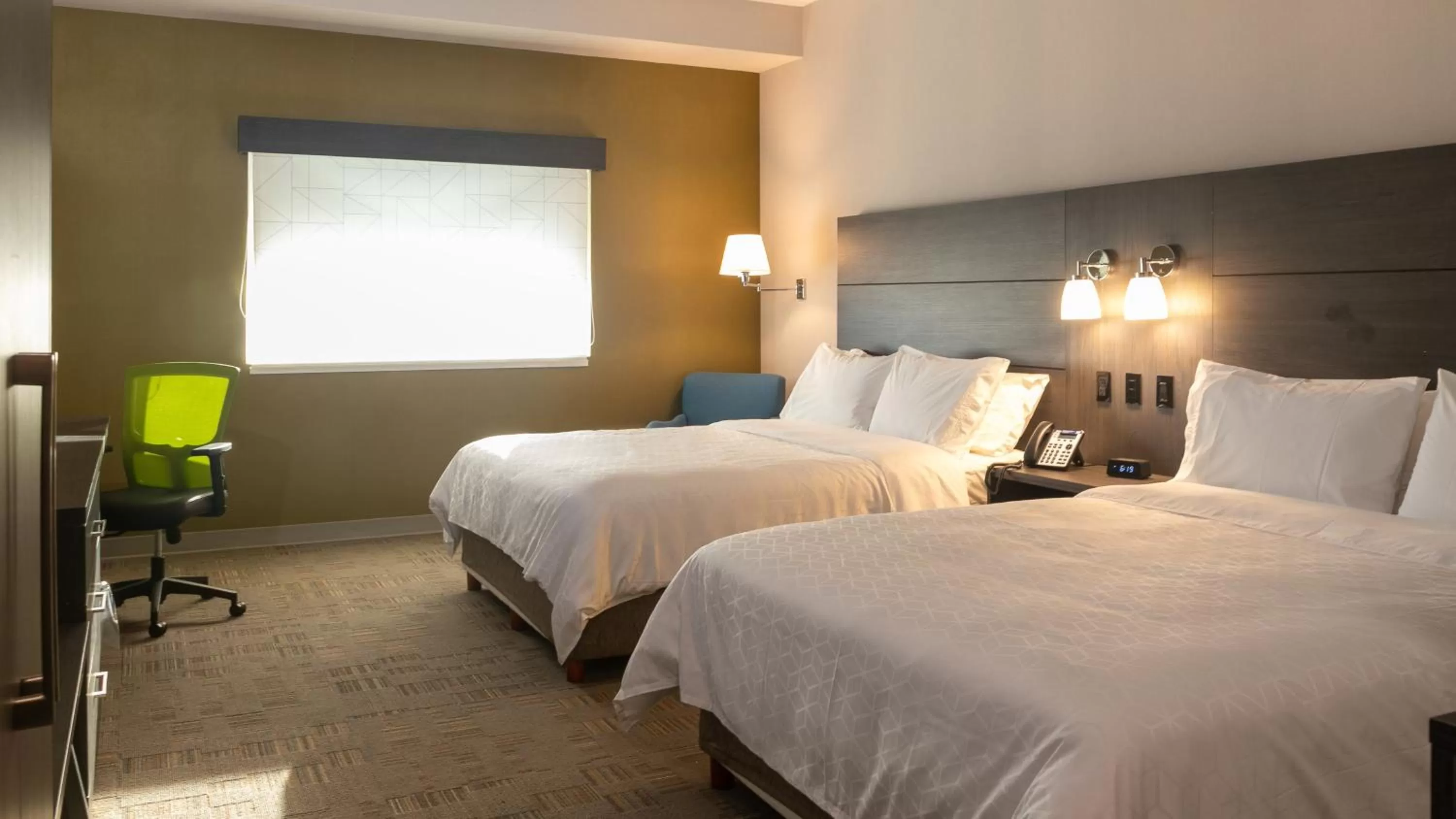 Photo of the whole room, Bed in Holiday Inn Express & Suites - Tijuana Otay by IHG