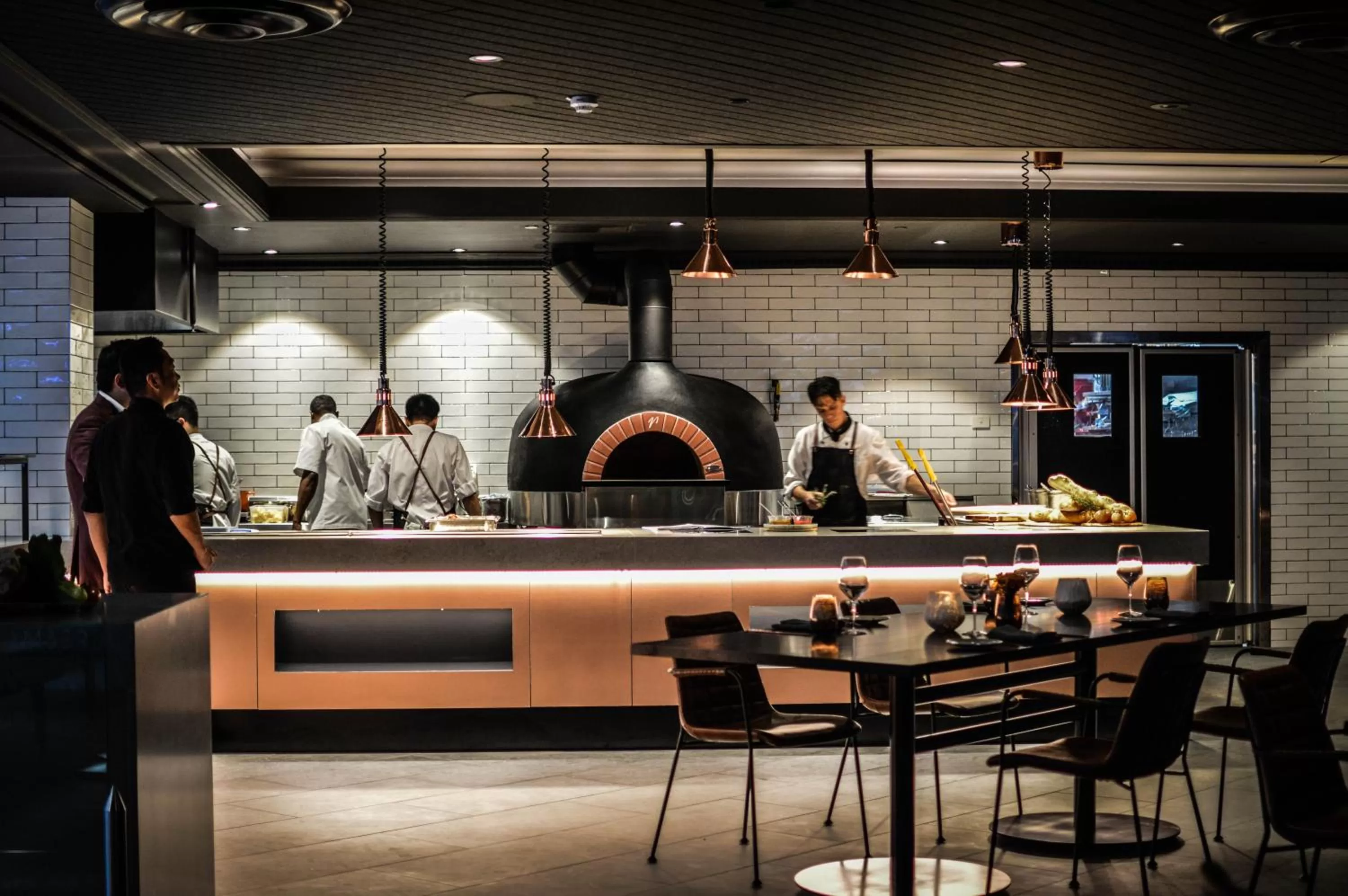 Restaurant/places to eat in Rydges World Square