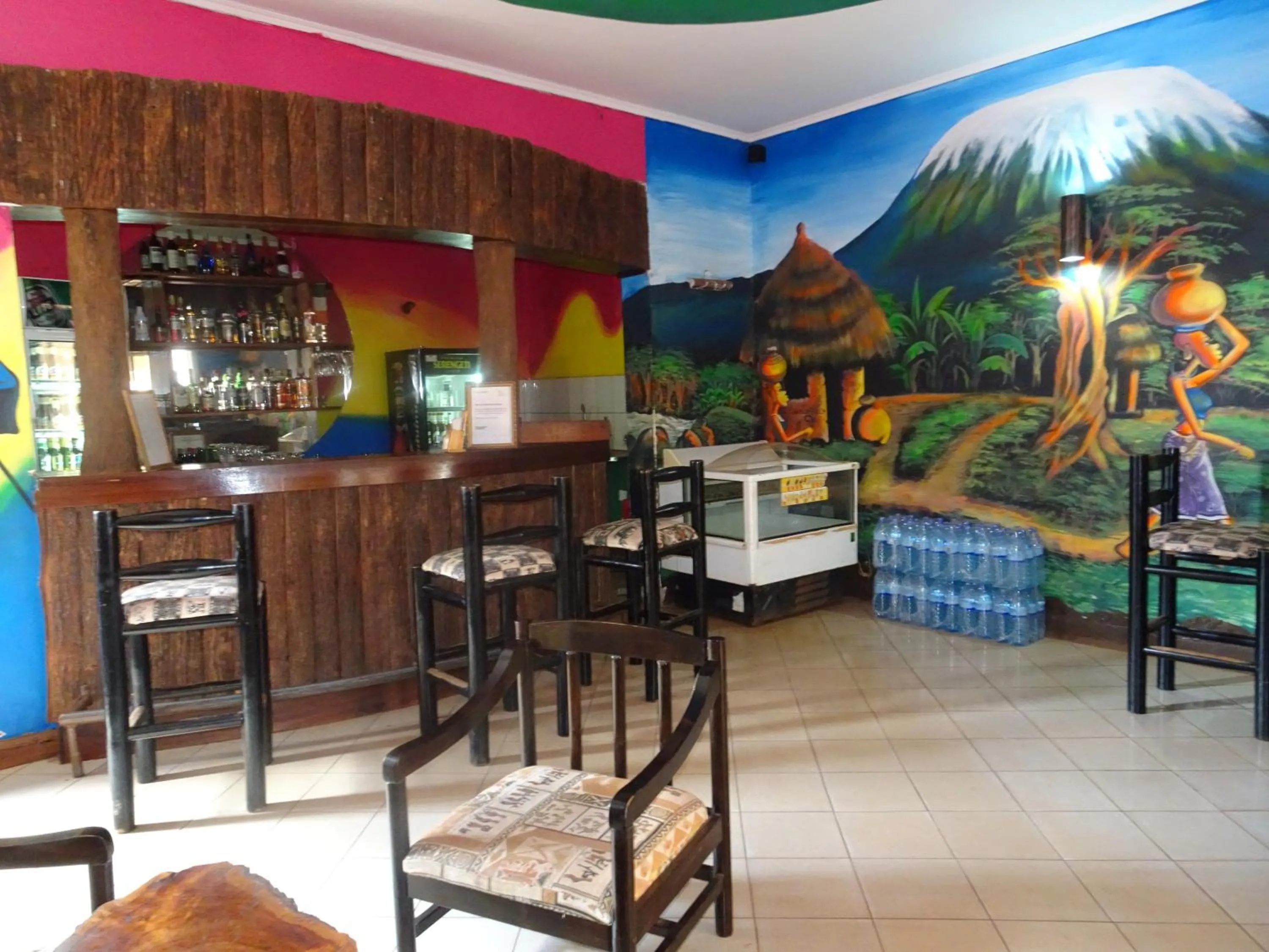 Lounge or bar in Keys Hotel Mbokomu Branch