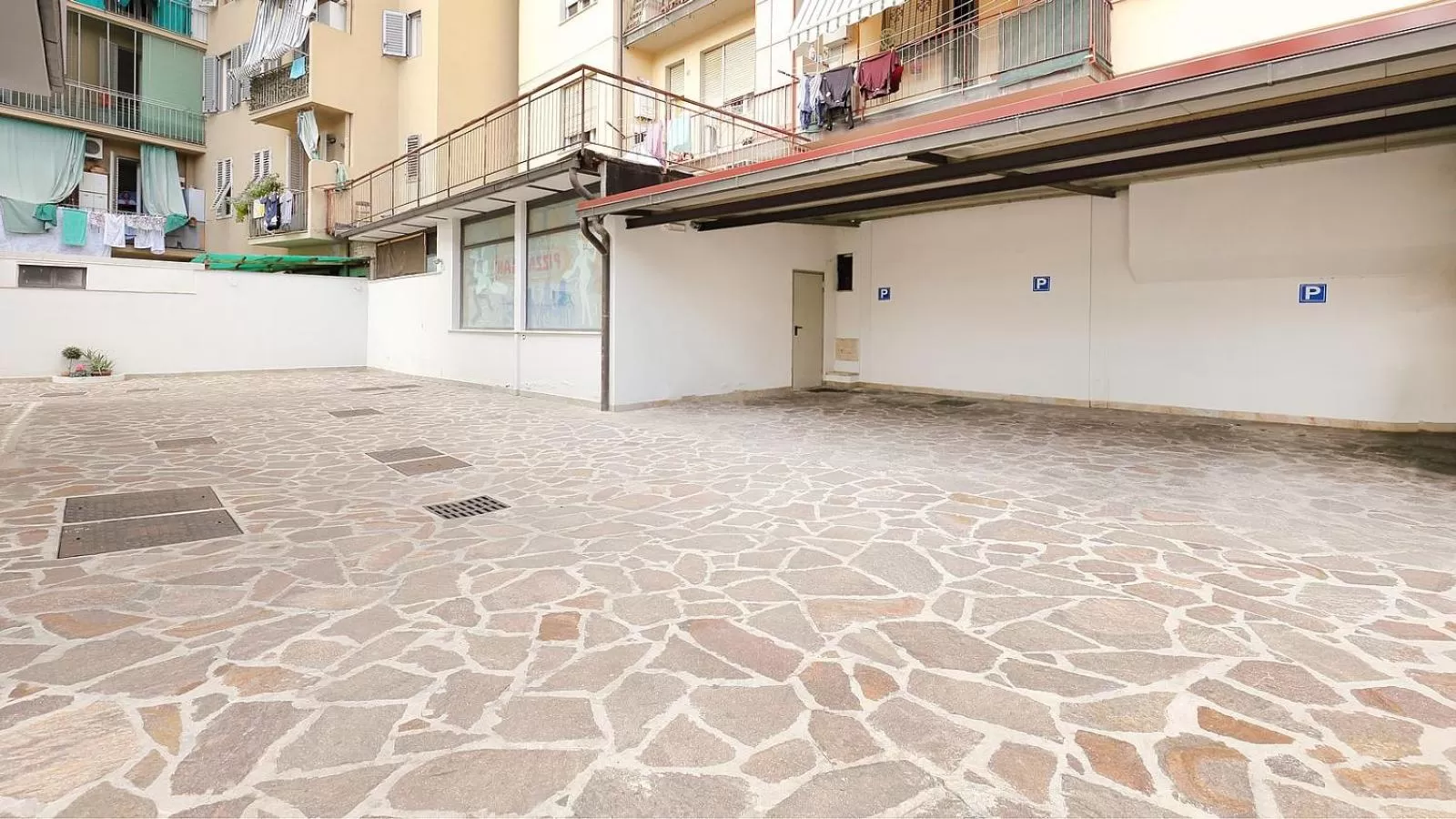 Parking in Florence Comfort B&B