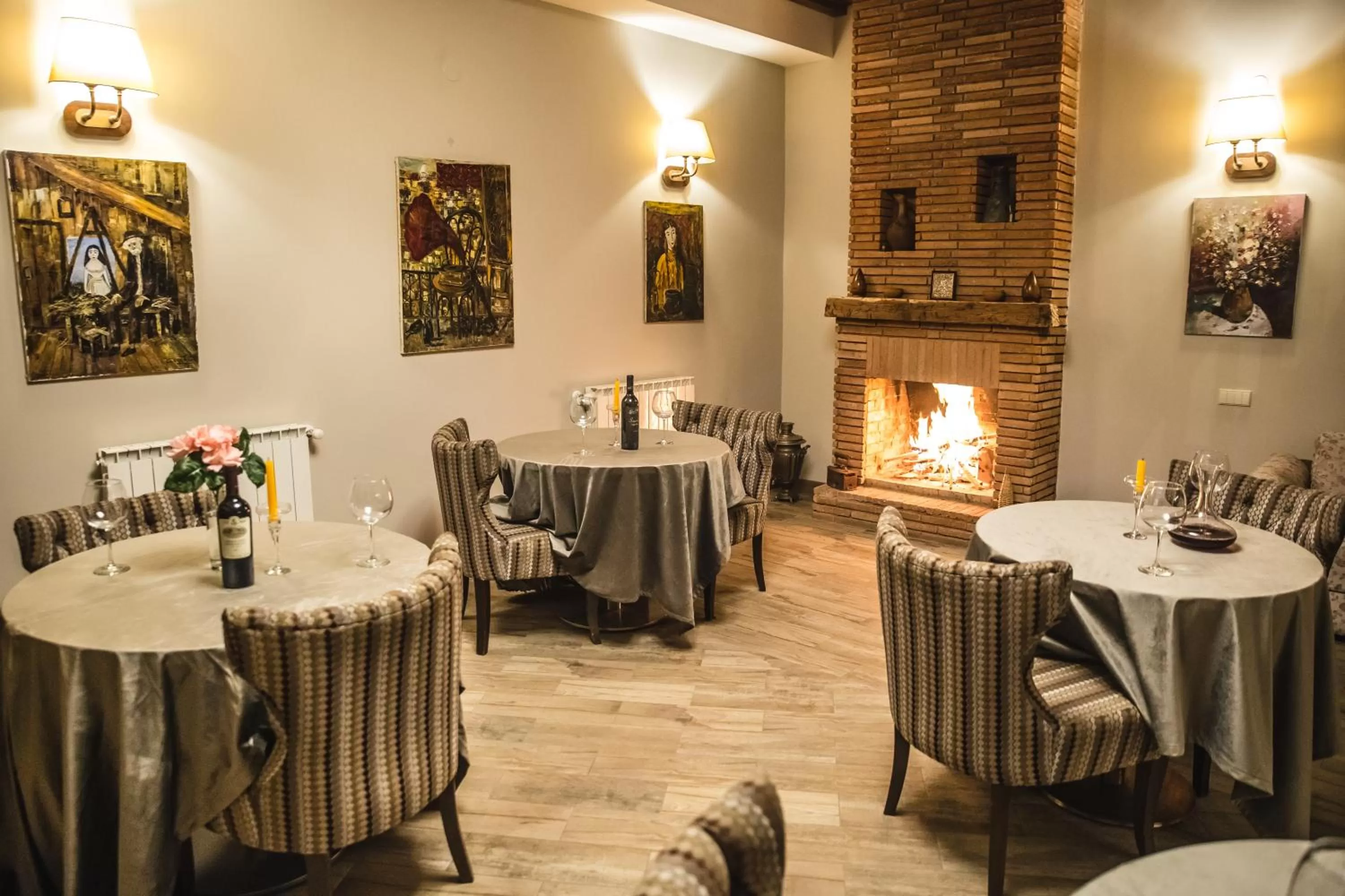 Communal lounge/ TV room in Hotel Winoterra