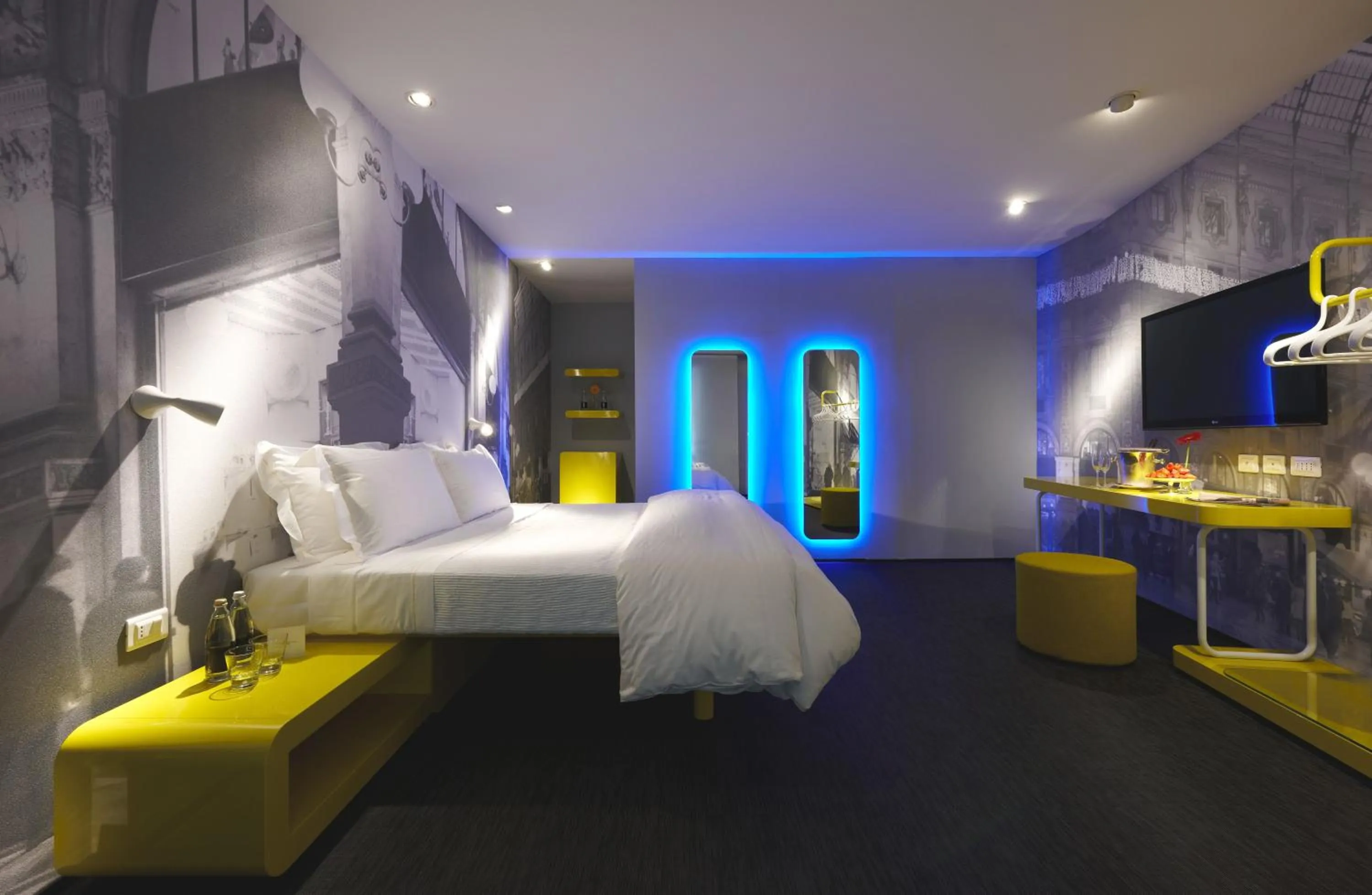 Photo of the whole room, Bed in The Street Milano Duomo | a Design Boutique Hotel