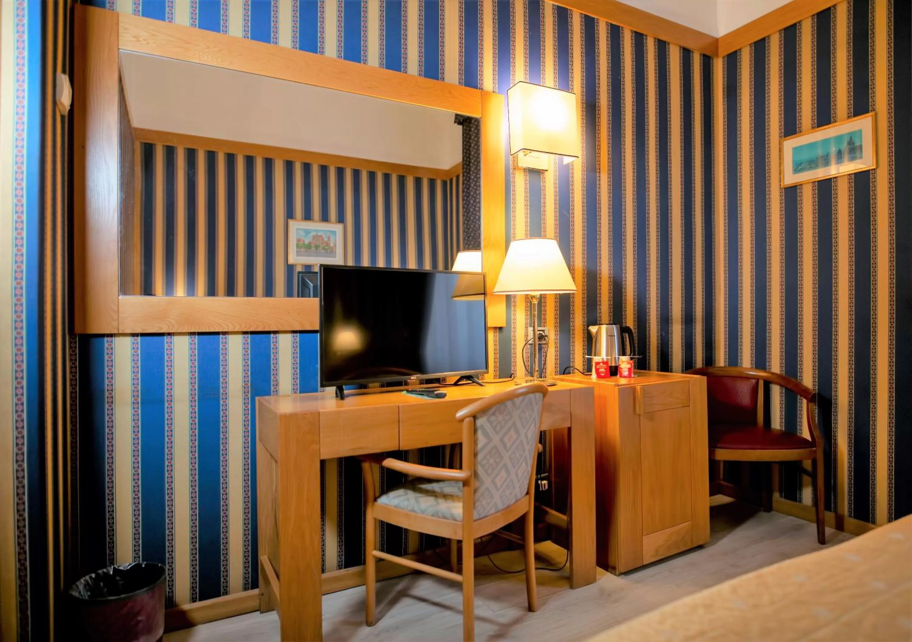 TV and multimedia in LH Hotel Andreotti