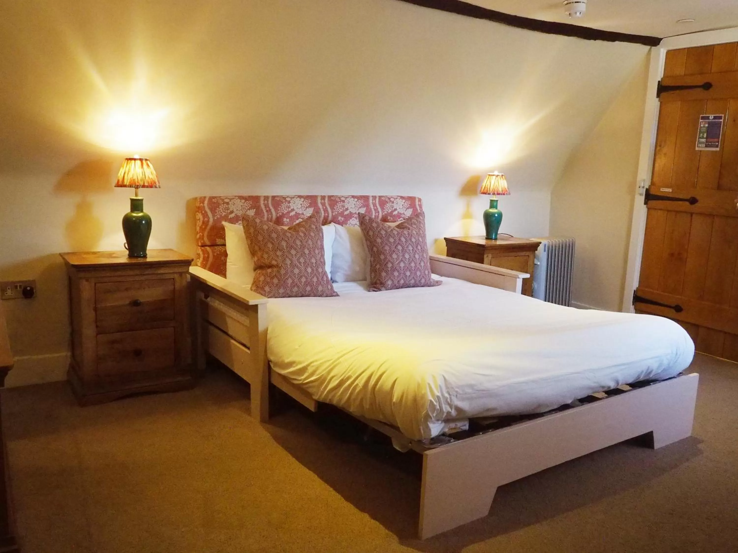 Bed in Bear and Ragged Staff